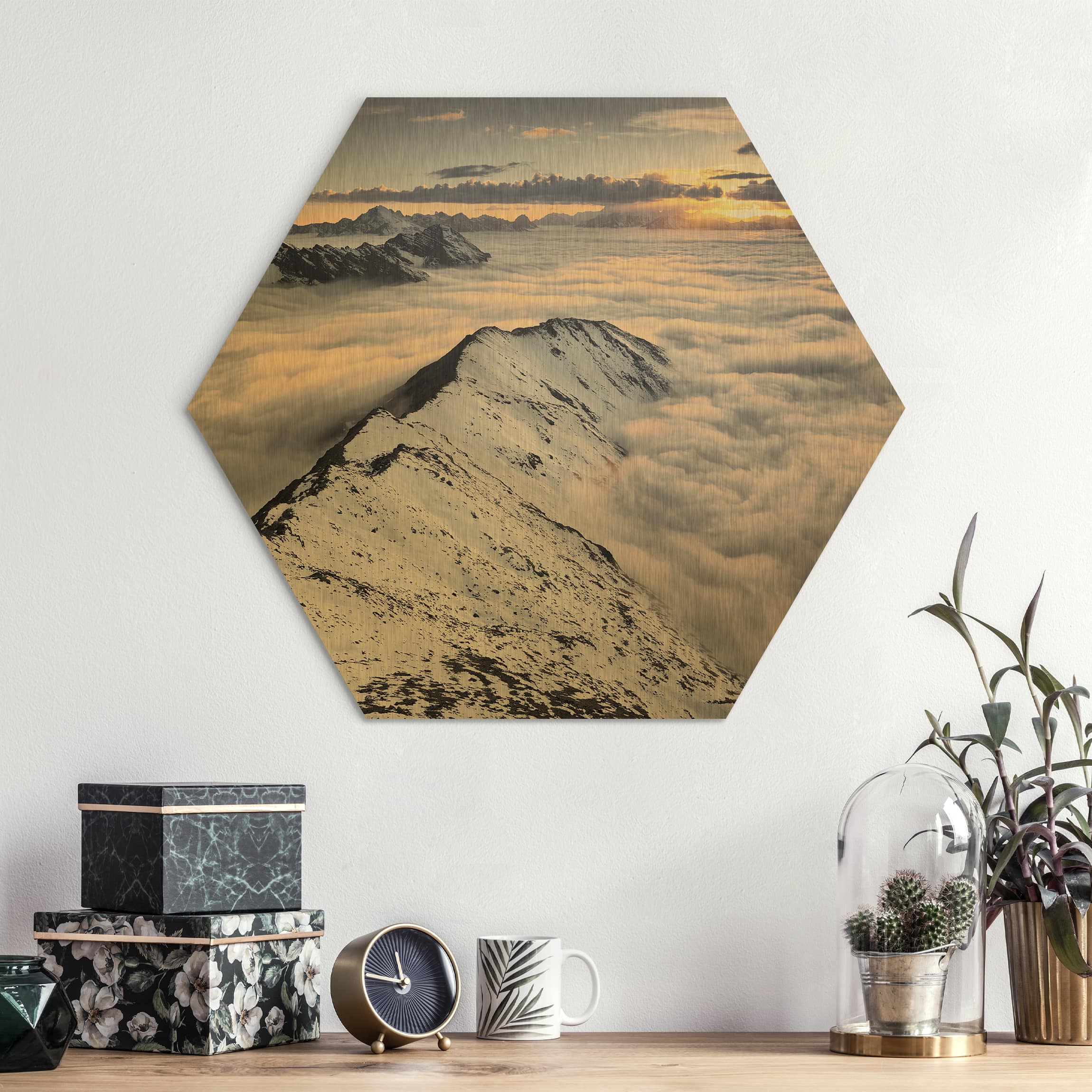 Hexagon-Alu-Dibond Bild Blick über Wolken und Berge