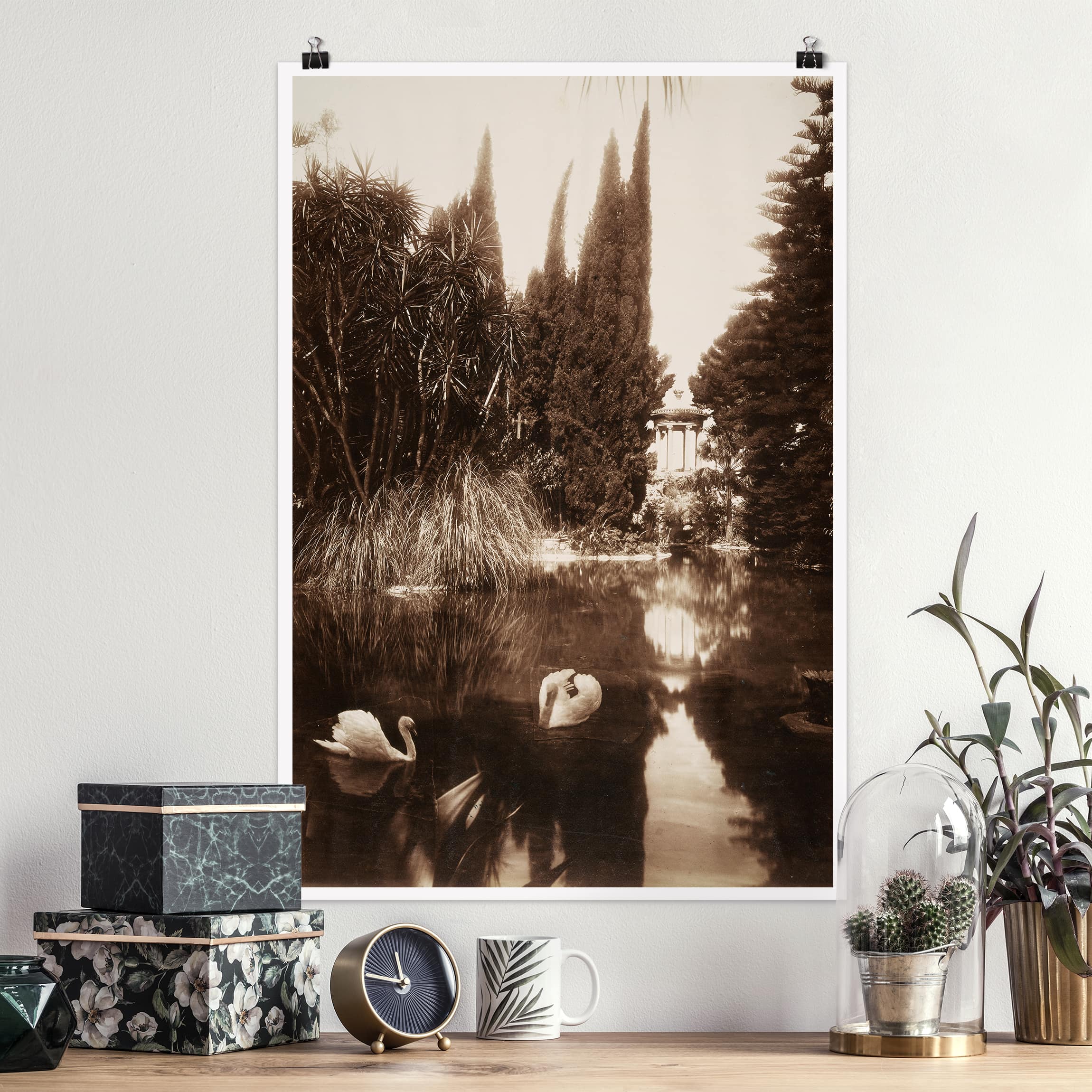 Poster - Hochformat Wilhelm von Gloeden - Im Park der Villa Tasca