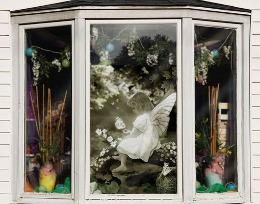 Fensterfolie Elfenkind am Märchenfluss