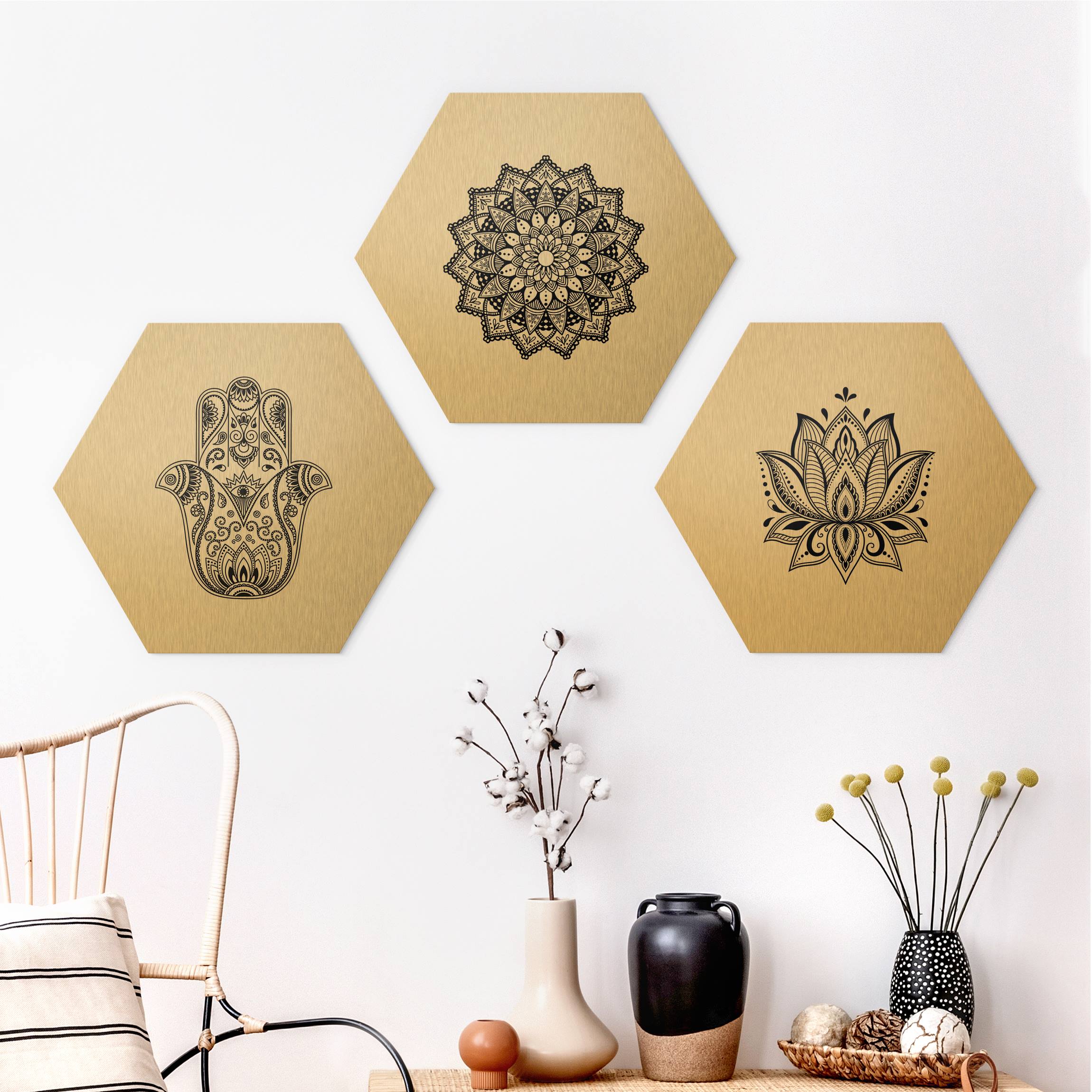3-teiliges Hexagon-Alu-Dibond Bild Mandala Hamsa Hand Lotus Set auf Weiß