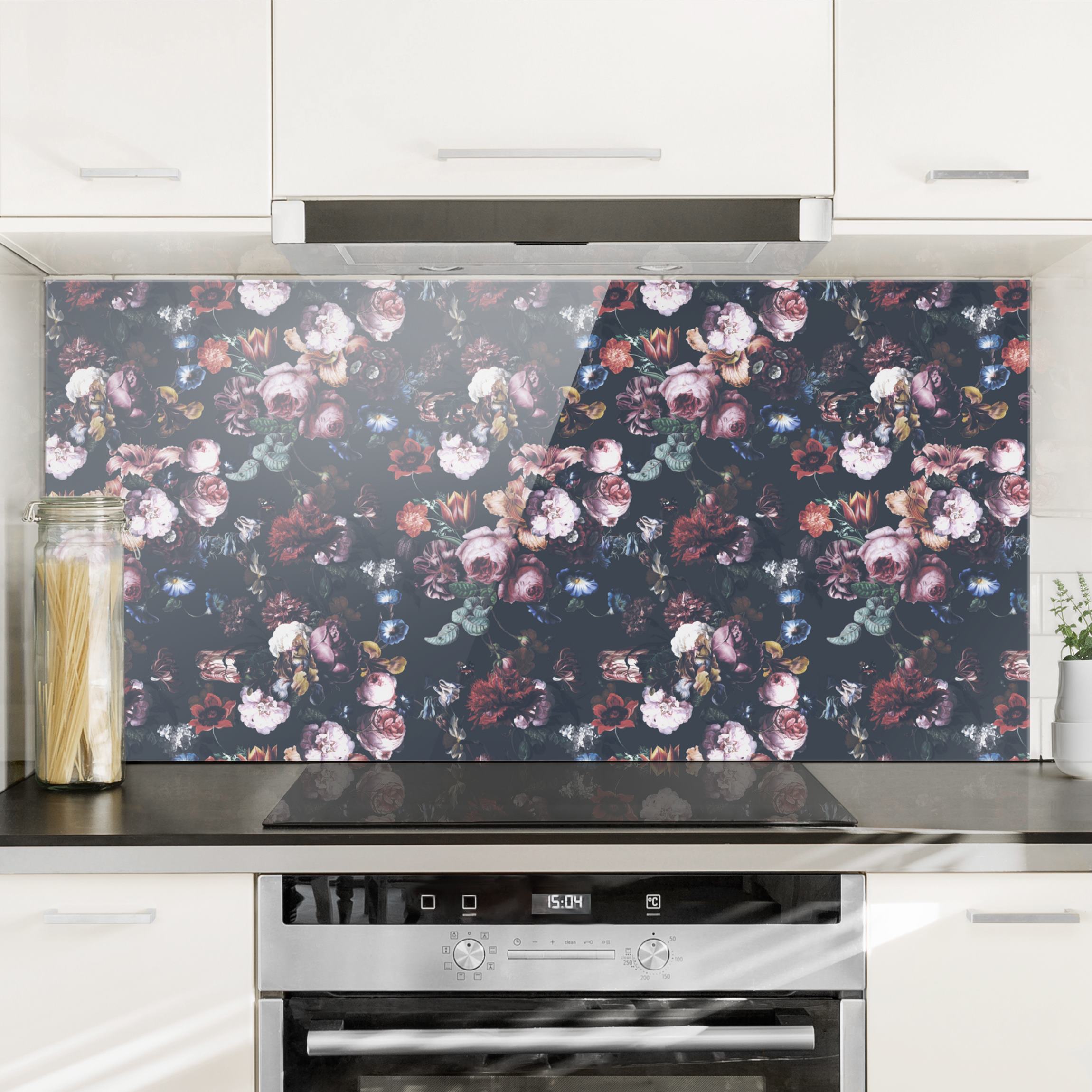 Spritzschutz Altmeisterliche Blüten mit Tulpen und Rosen auf Dunkelgrau
