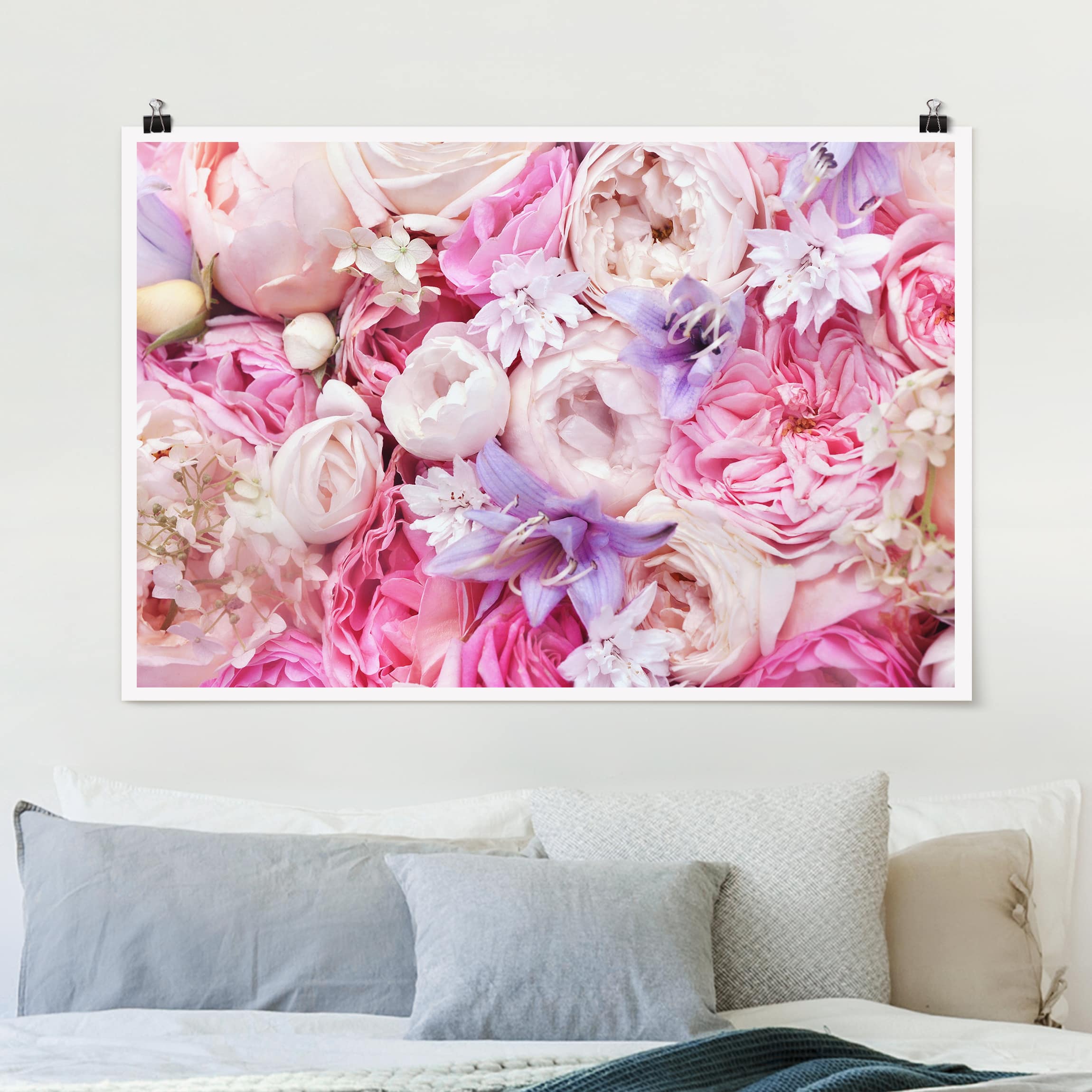 Poster - Querformat Shabby Rosen mit Glockenblumen