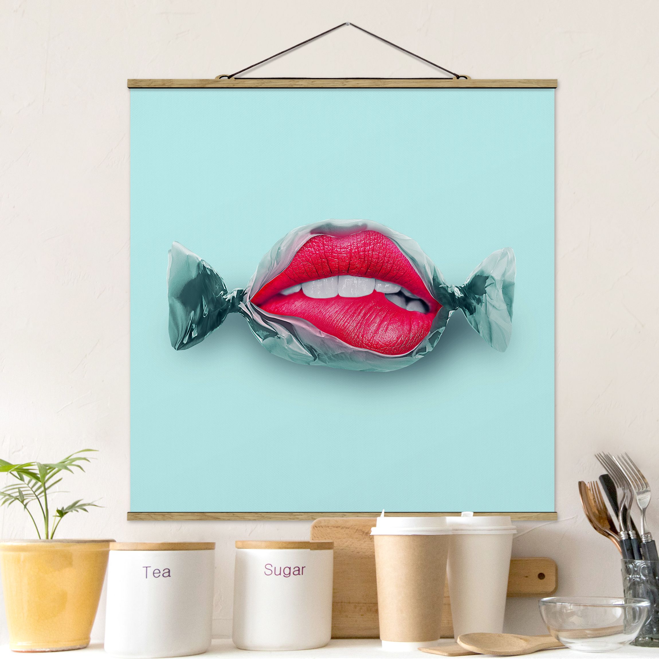 Stoffbild mit Posterleisten Bonbon mit Lippen