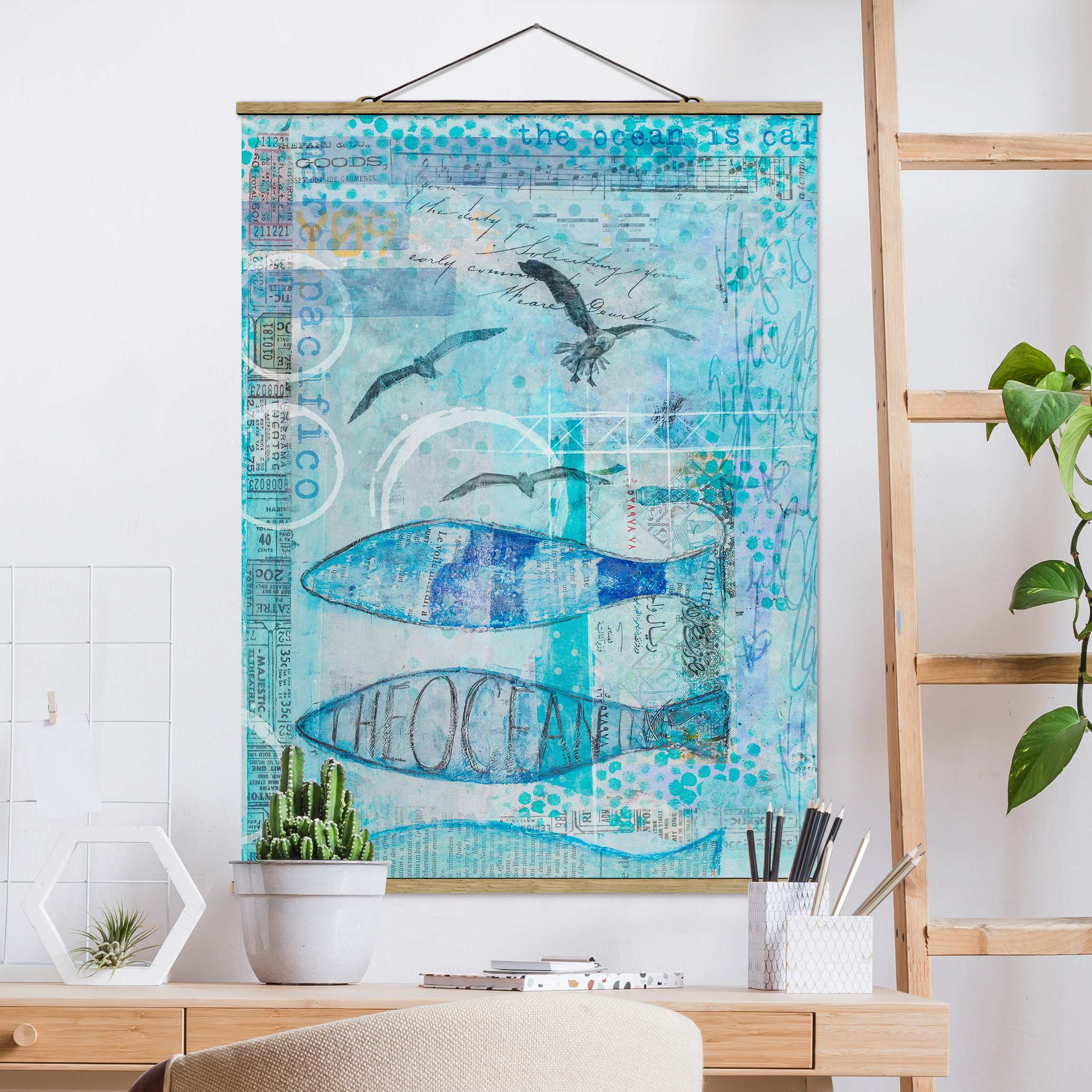 Stoffbild mit Posterleisten Bunte Collage - Blaue Fische