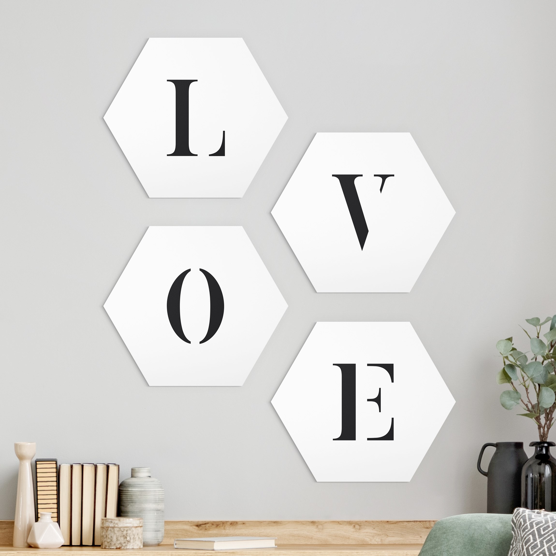 4-teiliges Hexagon-Alu-Dibond Bild Buchstaben LOVE Schwarz Set II