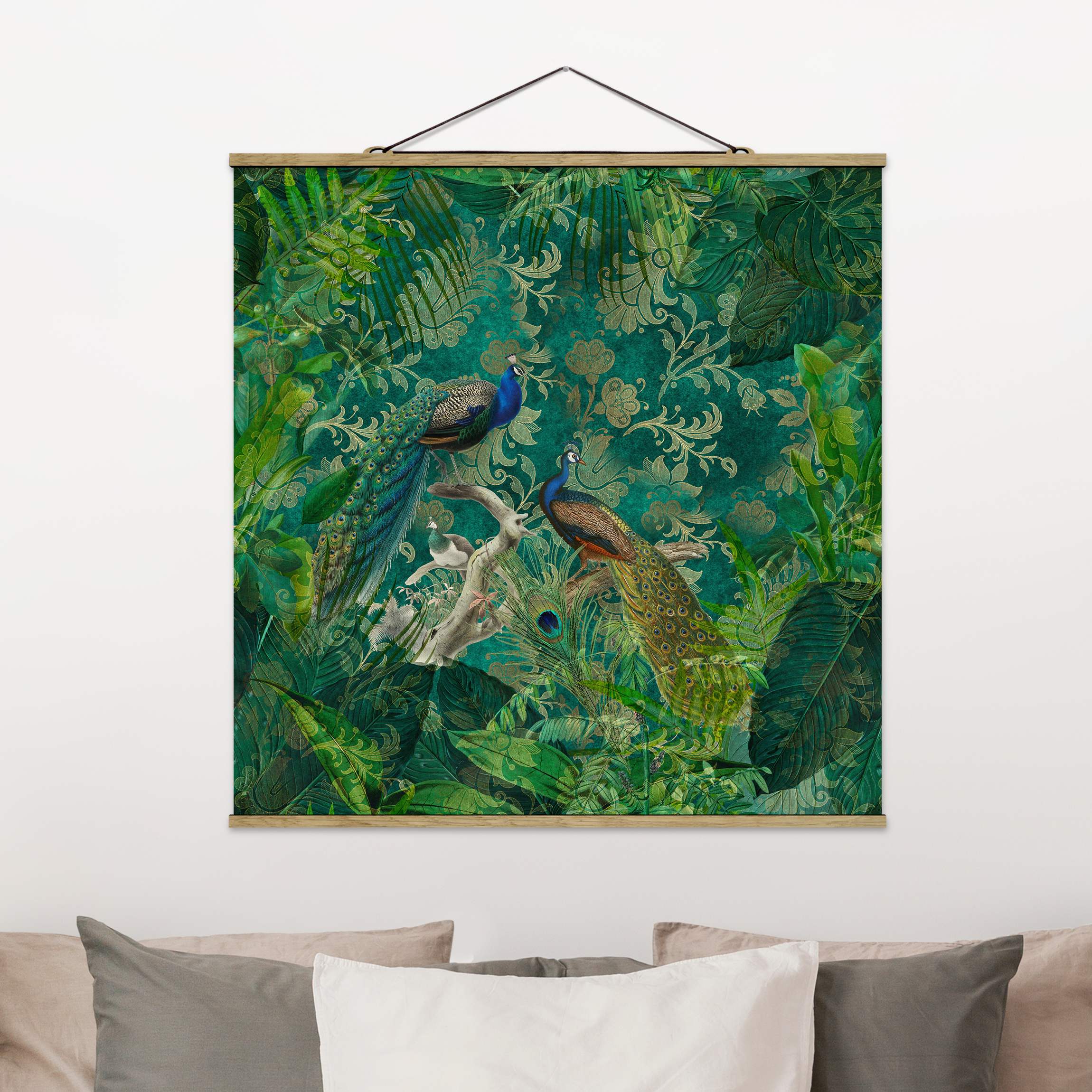 Stoffbild mit Posterleisten Shabby Chic Collage - Edler Pfau II
