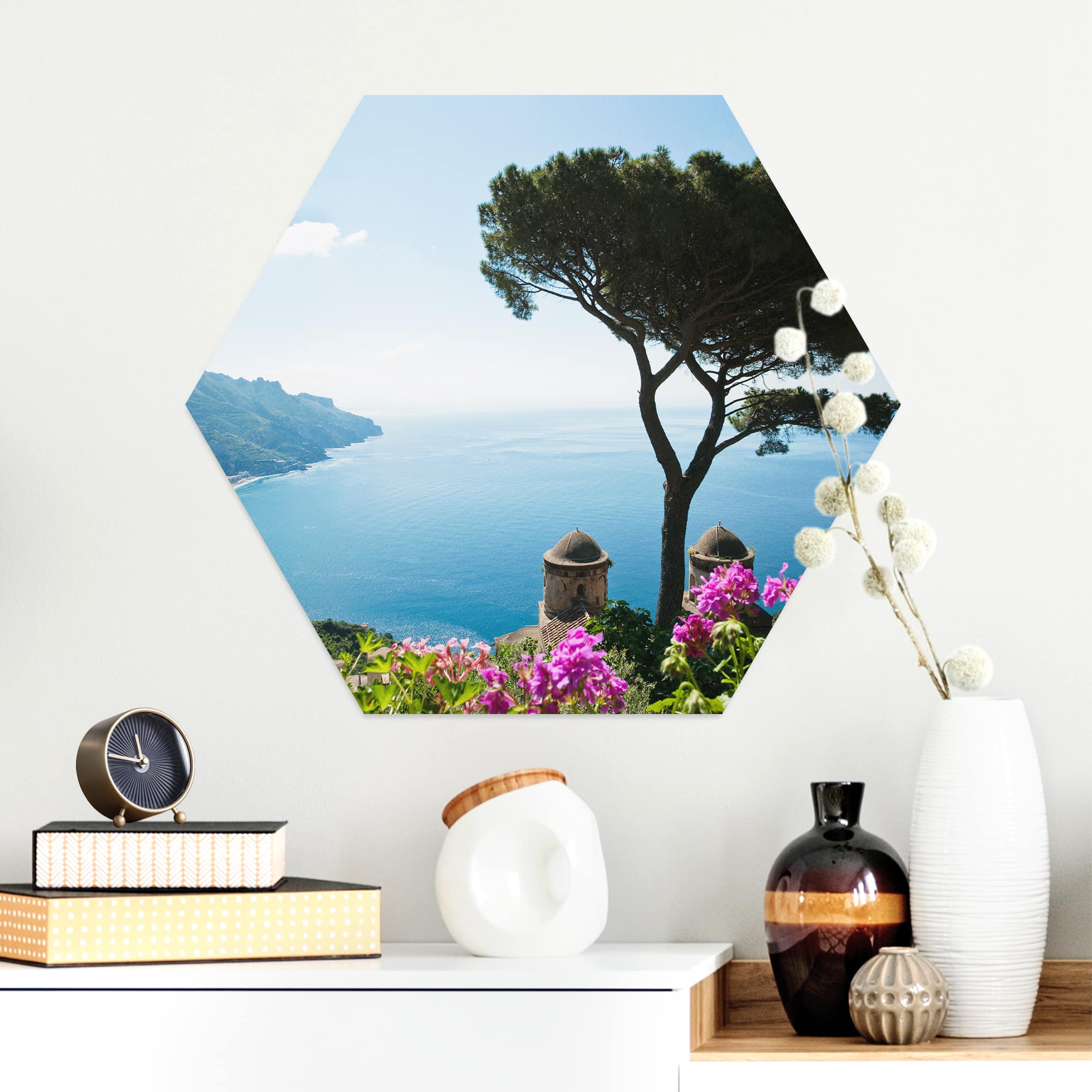 Hexagon-Alu-Dibond Bild Ausblick vom Garten aufs Meer