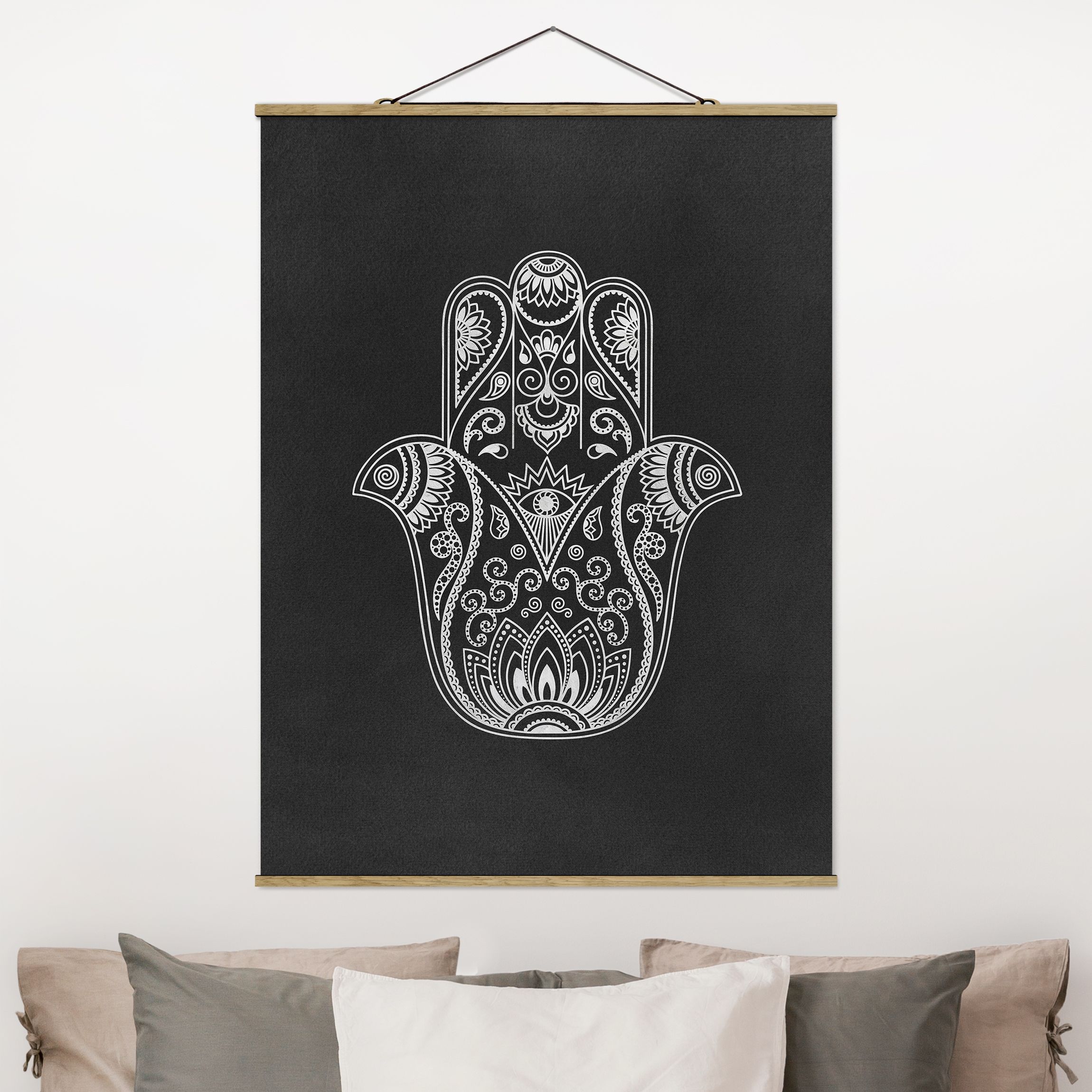 Stoffbild mit Posterleisten Mandala Hamsa Hand Lotus Set auf Schwarz
