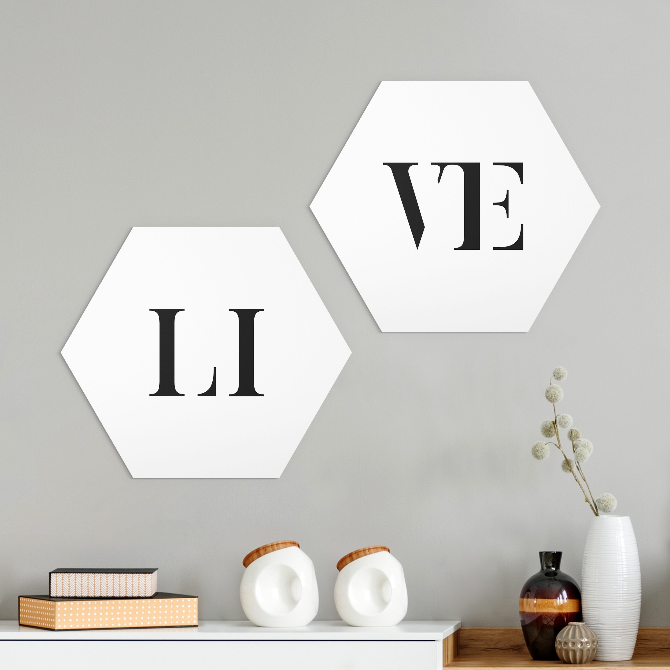 2-teiliges Hexagon-Alu-Dibond Bild Buchstaben LIVE Schwarz Set I