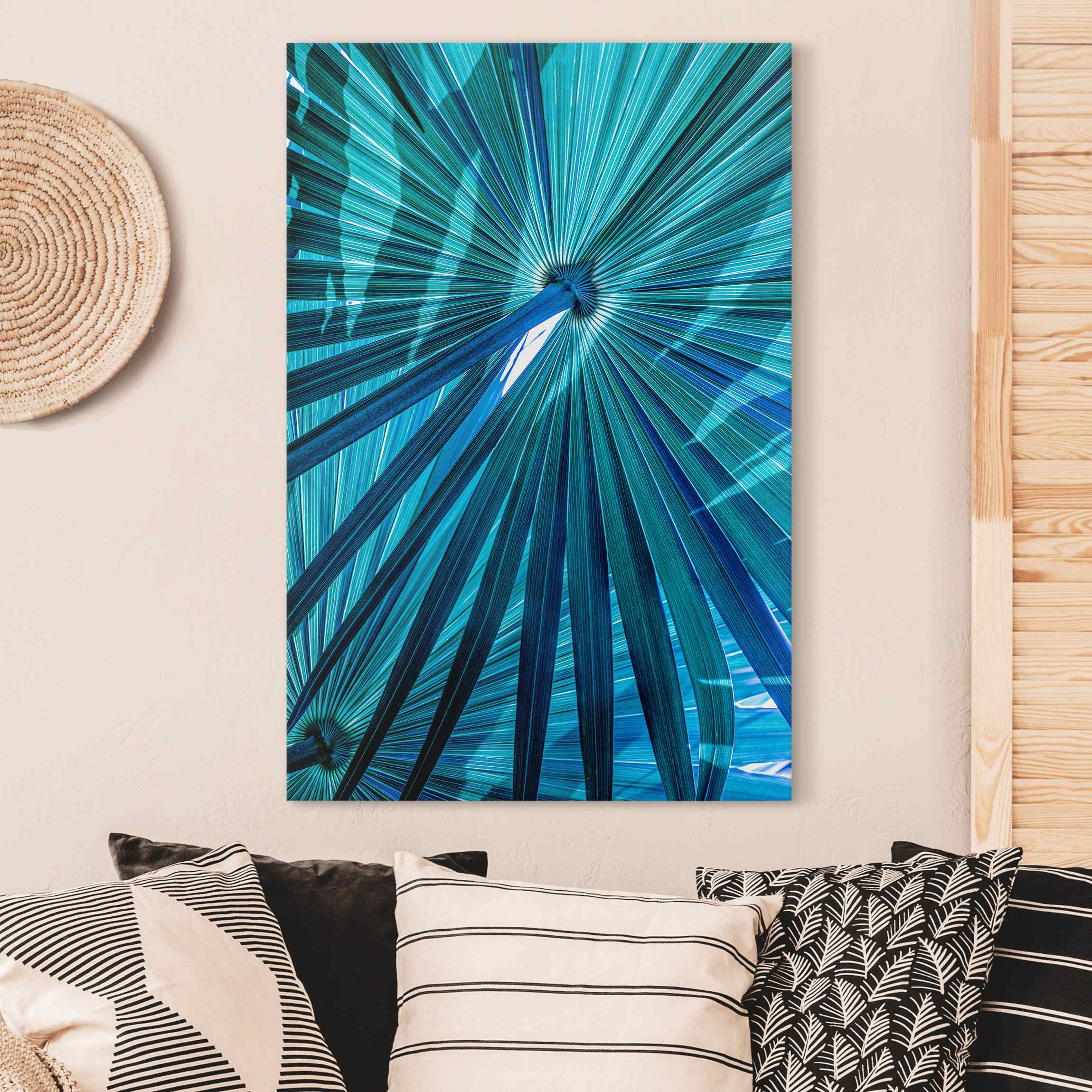 Leinwandbild Tropische Pflanzen Palmenblatt in Türkis