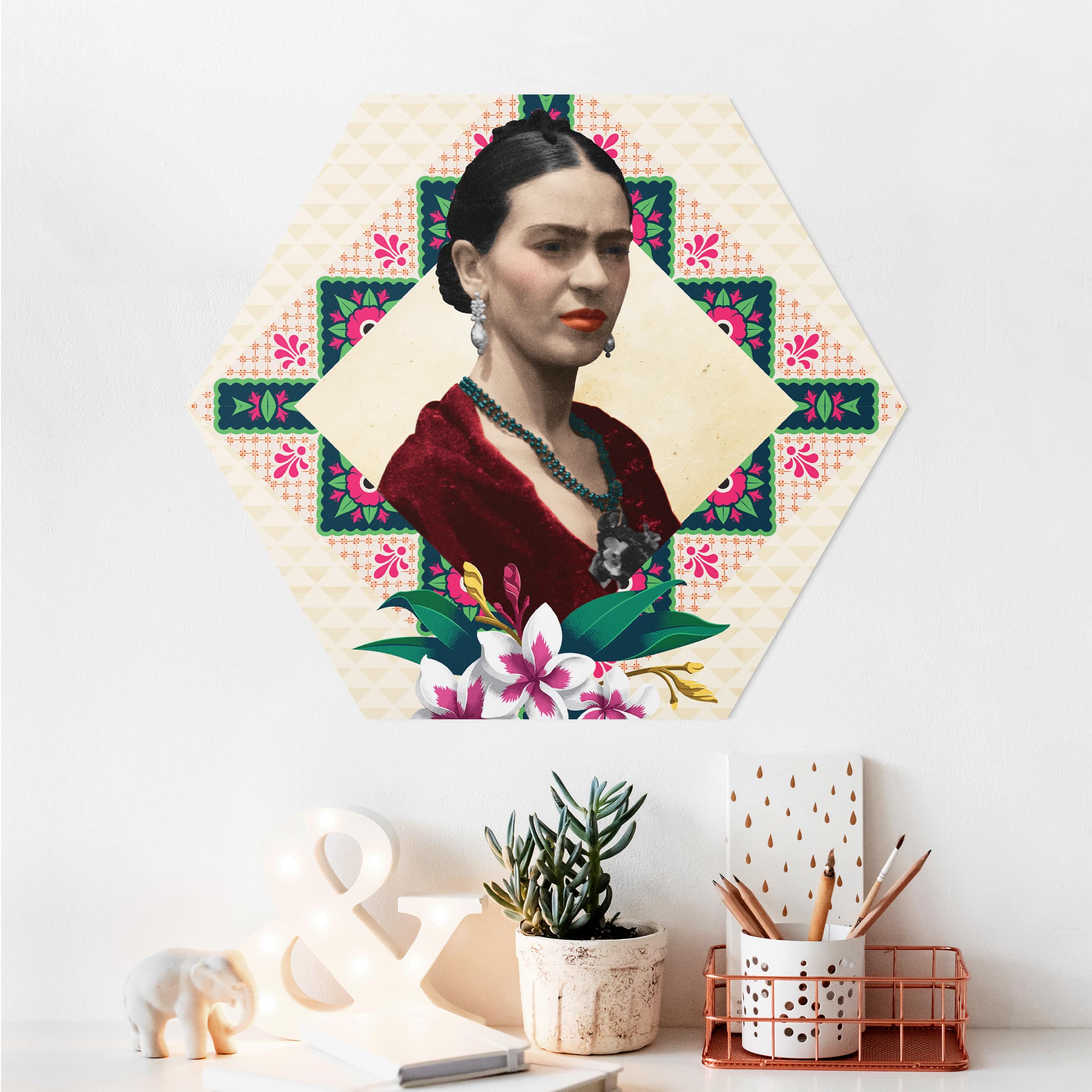 Hexagon-Alu-Dibond Bild Frida Kahlo - Blumen und Geometrie