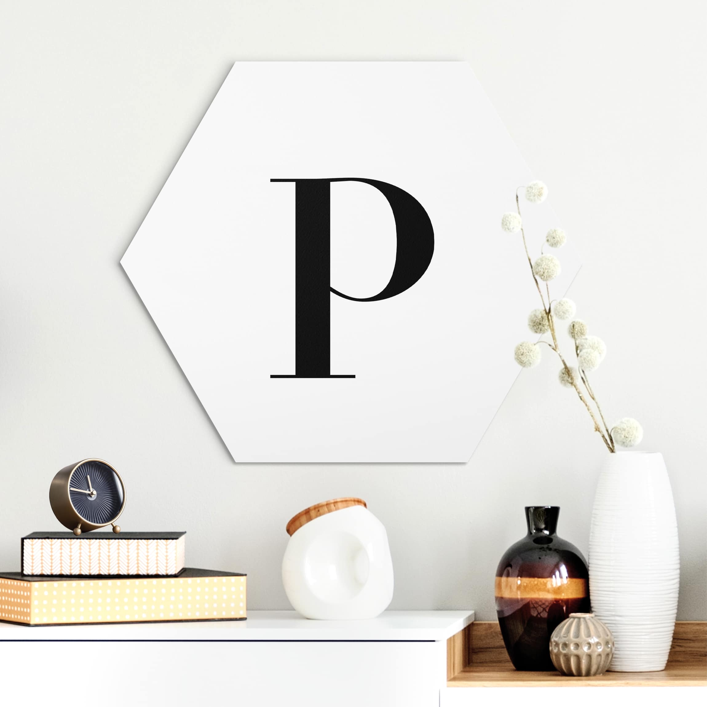 Hexagon-Alu-Dibond Bild Buchstabe Serif Weiß P