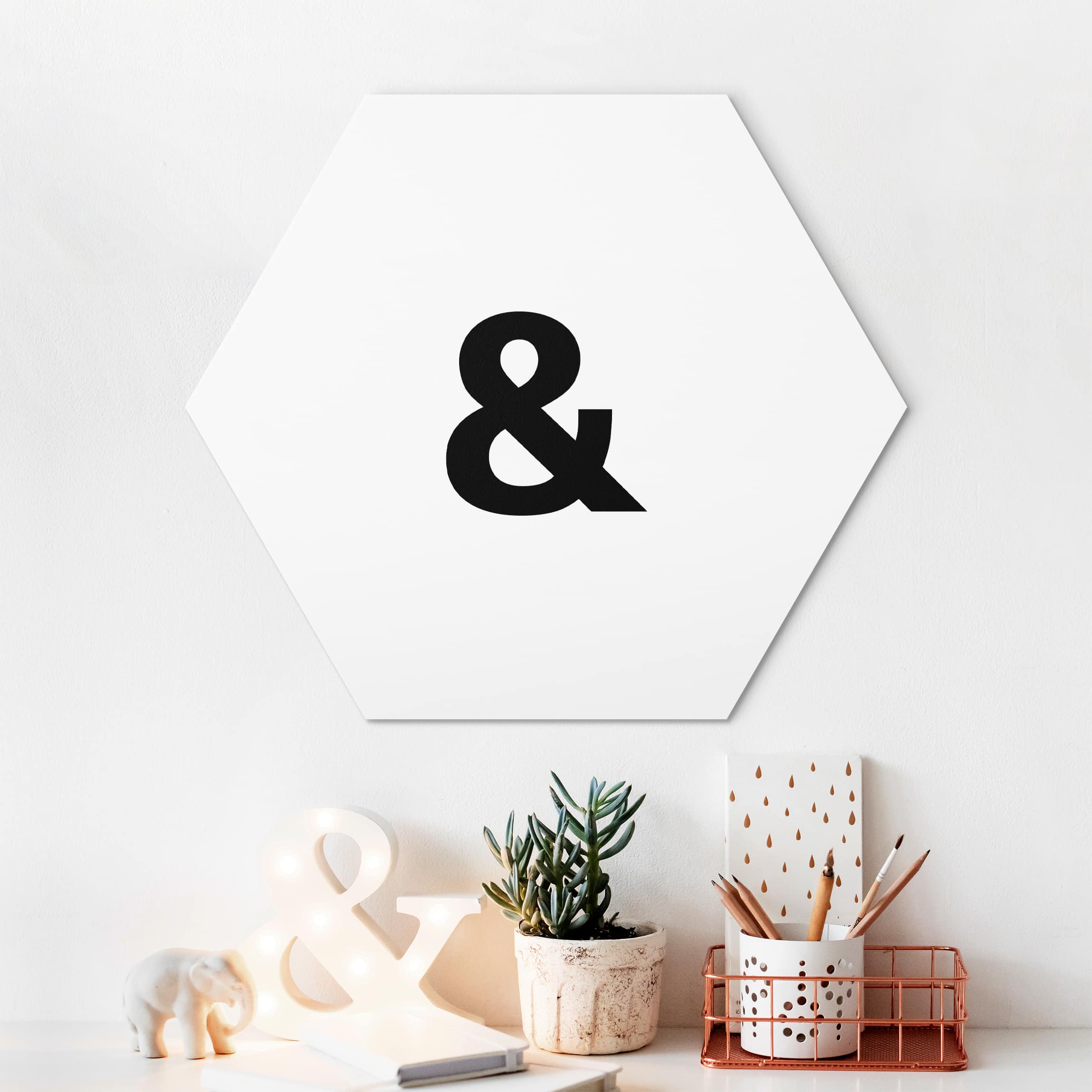 Hexagon-Alu-Dibond Bild Buchstabe Weiß &