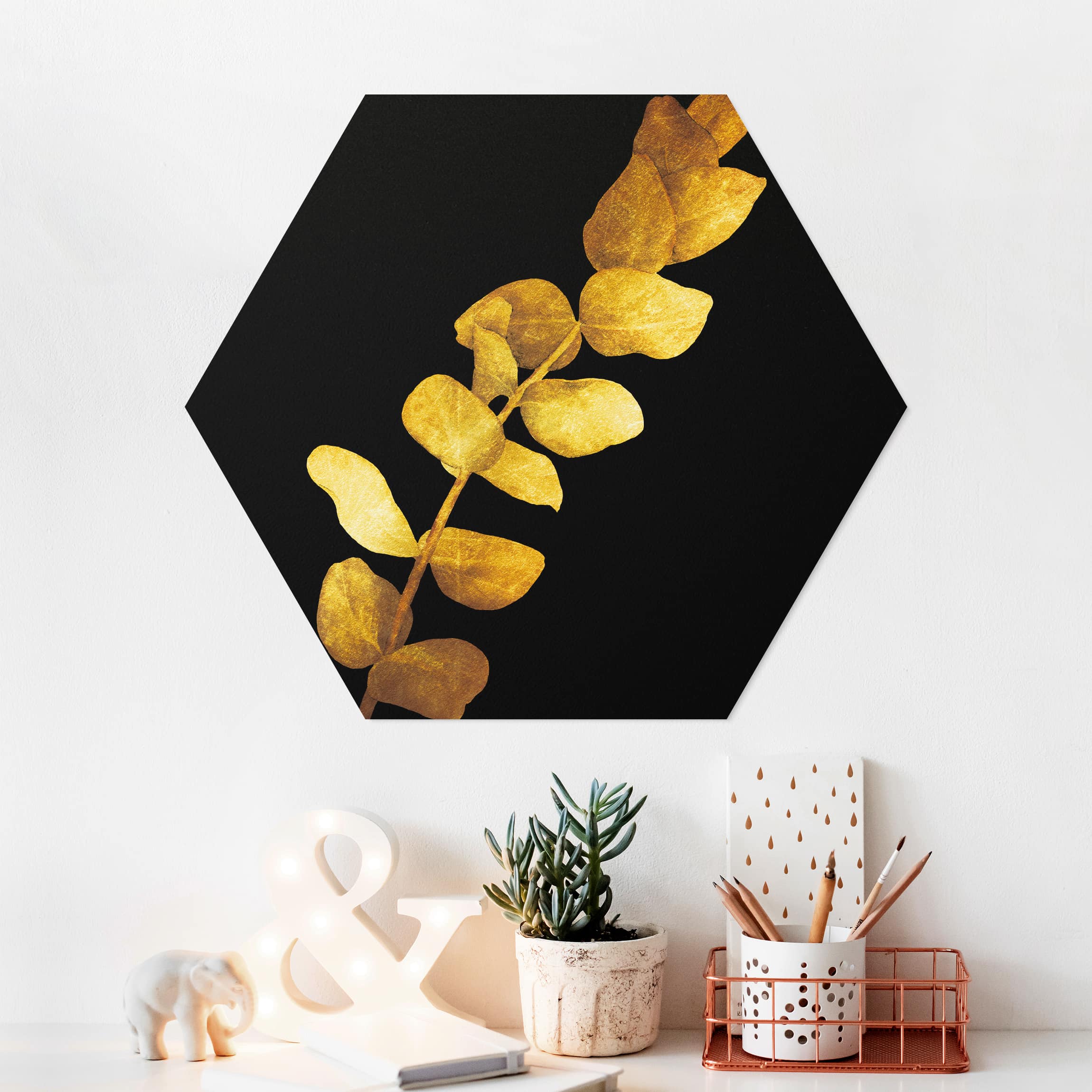 Hexagon-Forexbild Gold - Eukalyptus auf Schwarz