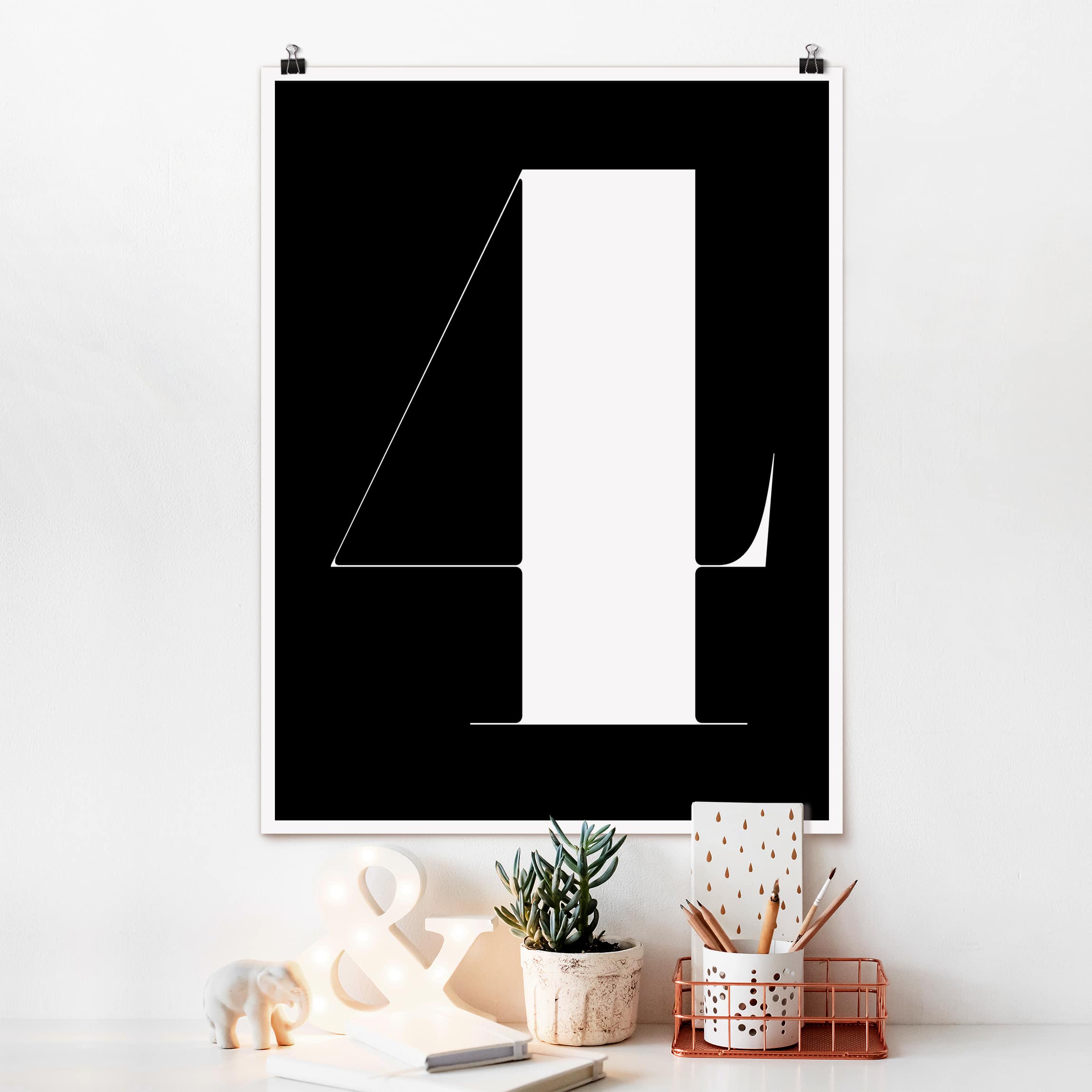 Poster - Hochformat Antiqua Zahl 4