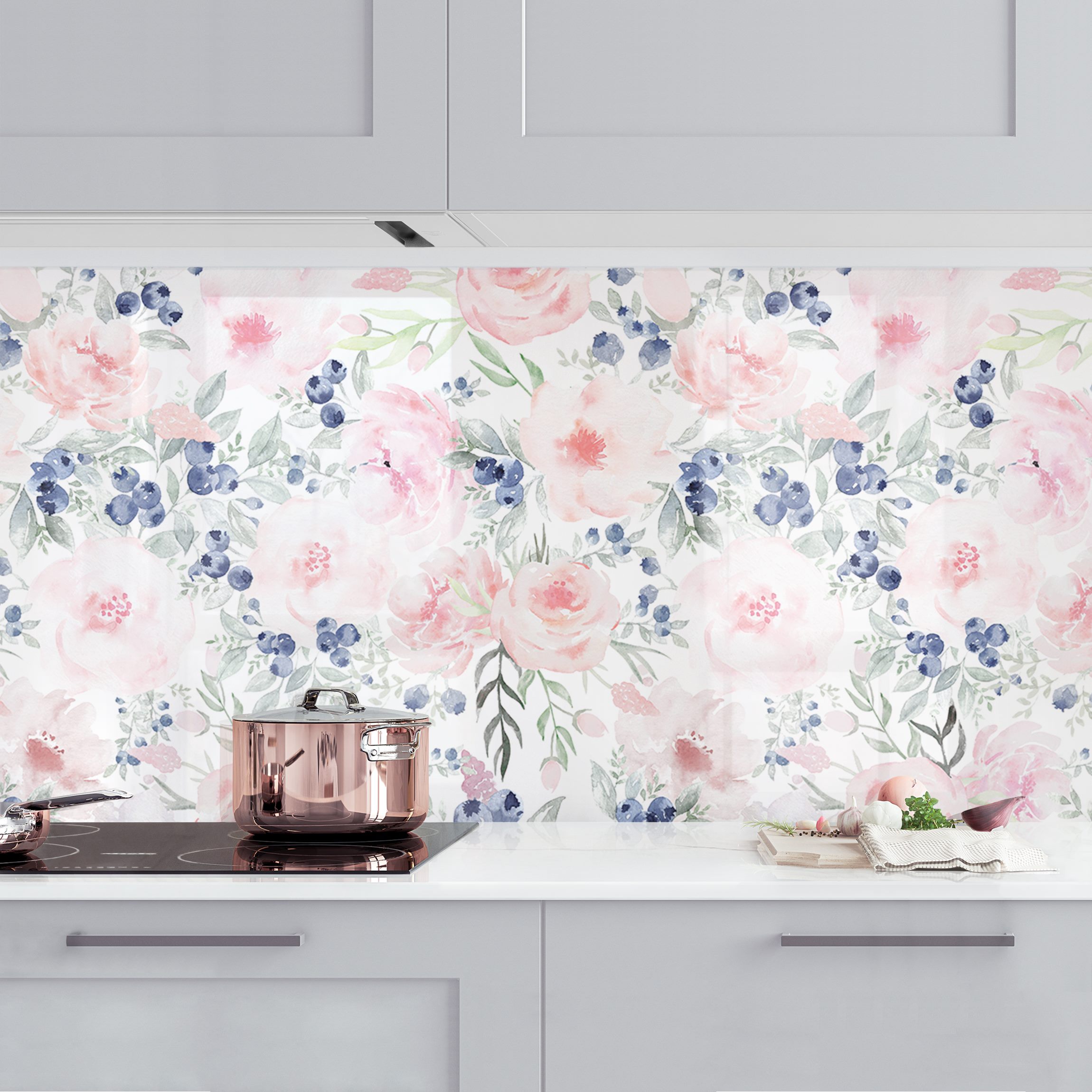 Küchenrückwand Rosa Rosen mit Blaubeeren vor Weiß I