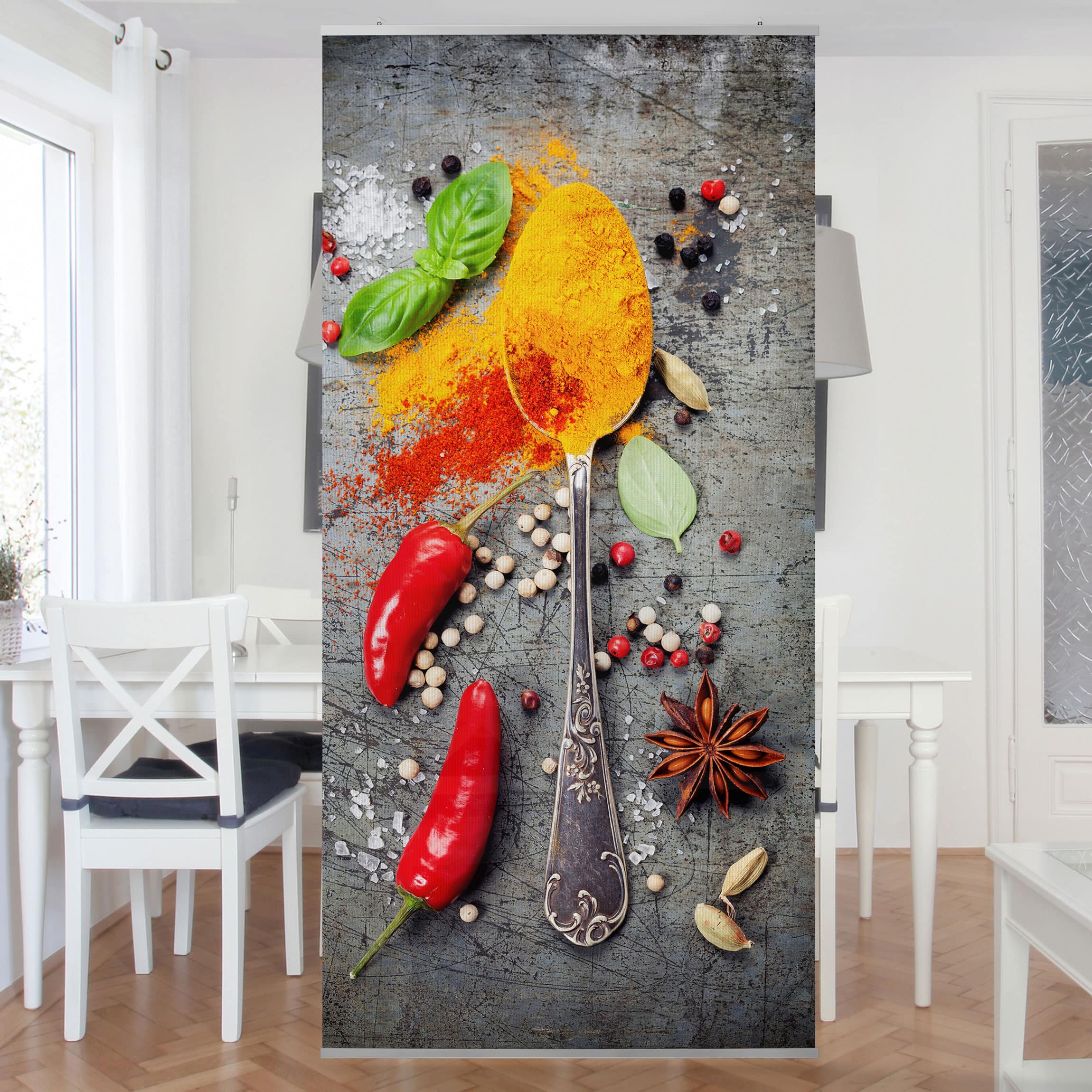 Raumteiler Löffel mit Gewürzen