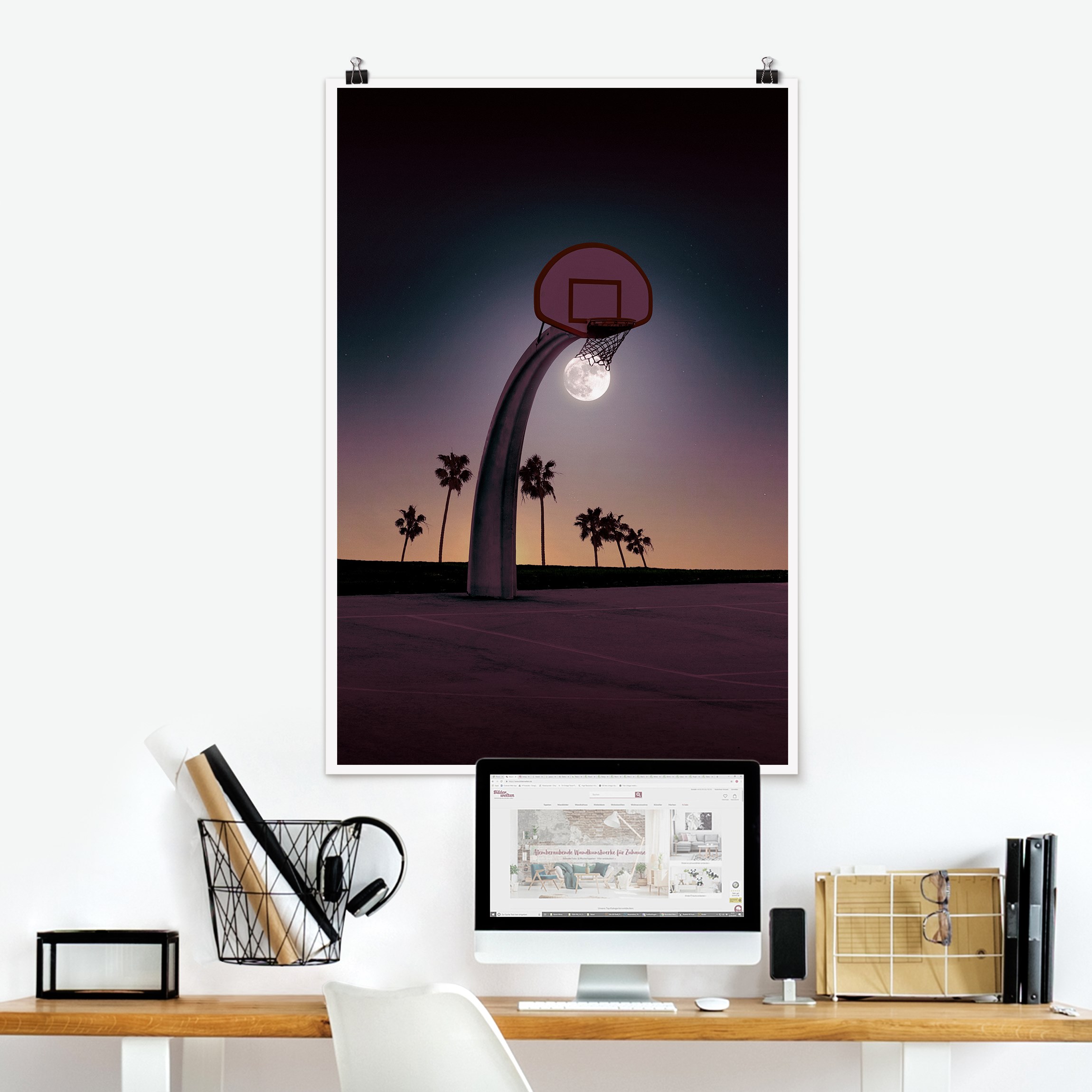 Poster - Hochformat Basketball mit Mond