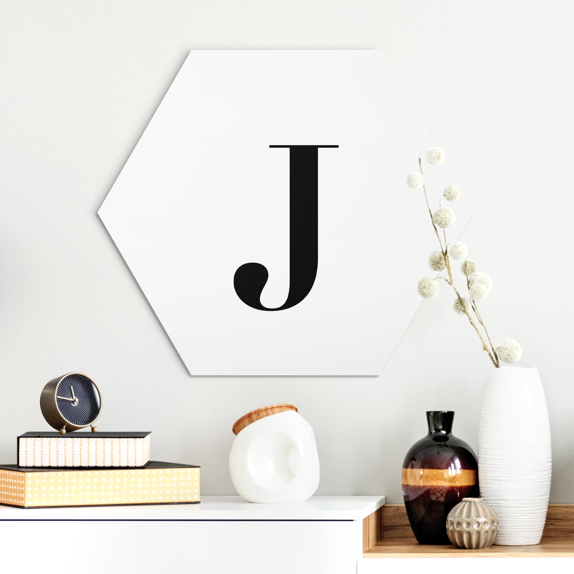 Hexagon-Alu-Dibond Bild Buchstabe Serif Weiß J