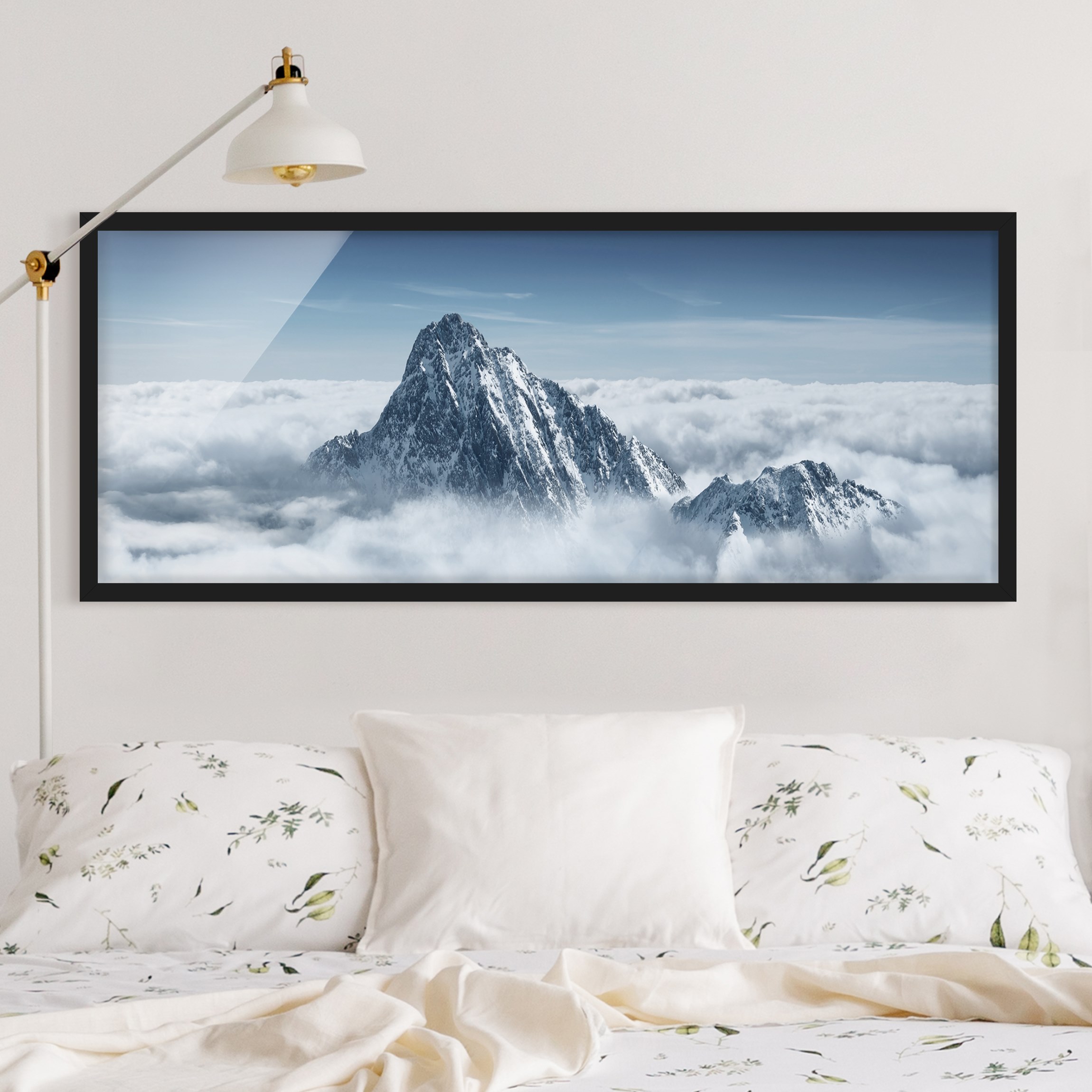 Bild mit Rahmen - Panorama Die Alpen über den Wolken