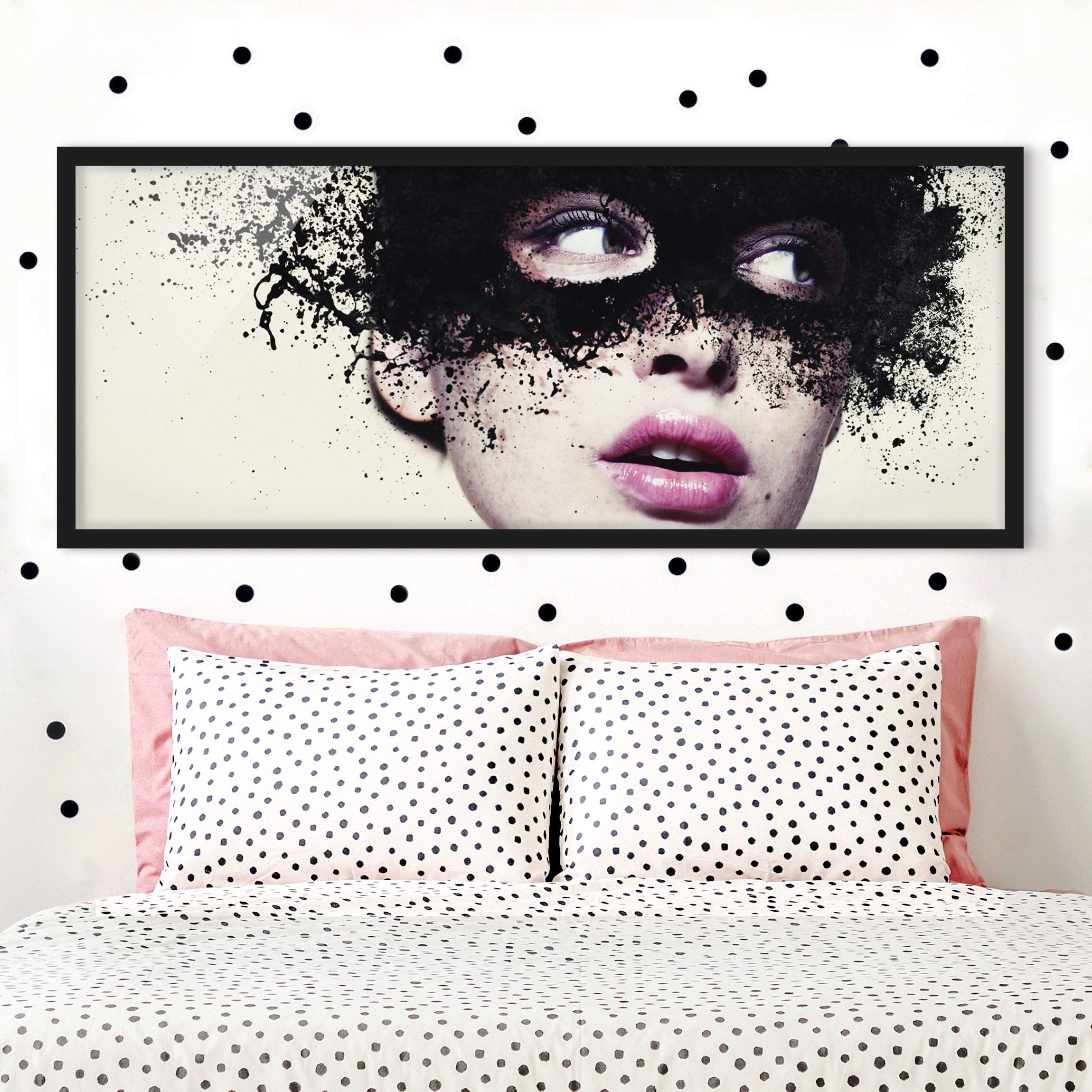 Bild mit Rahmen - Panorama Das Mädchen mit der schwarzen Maske