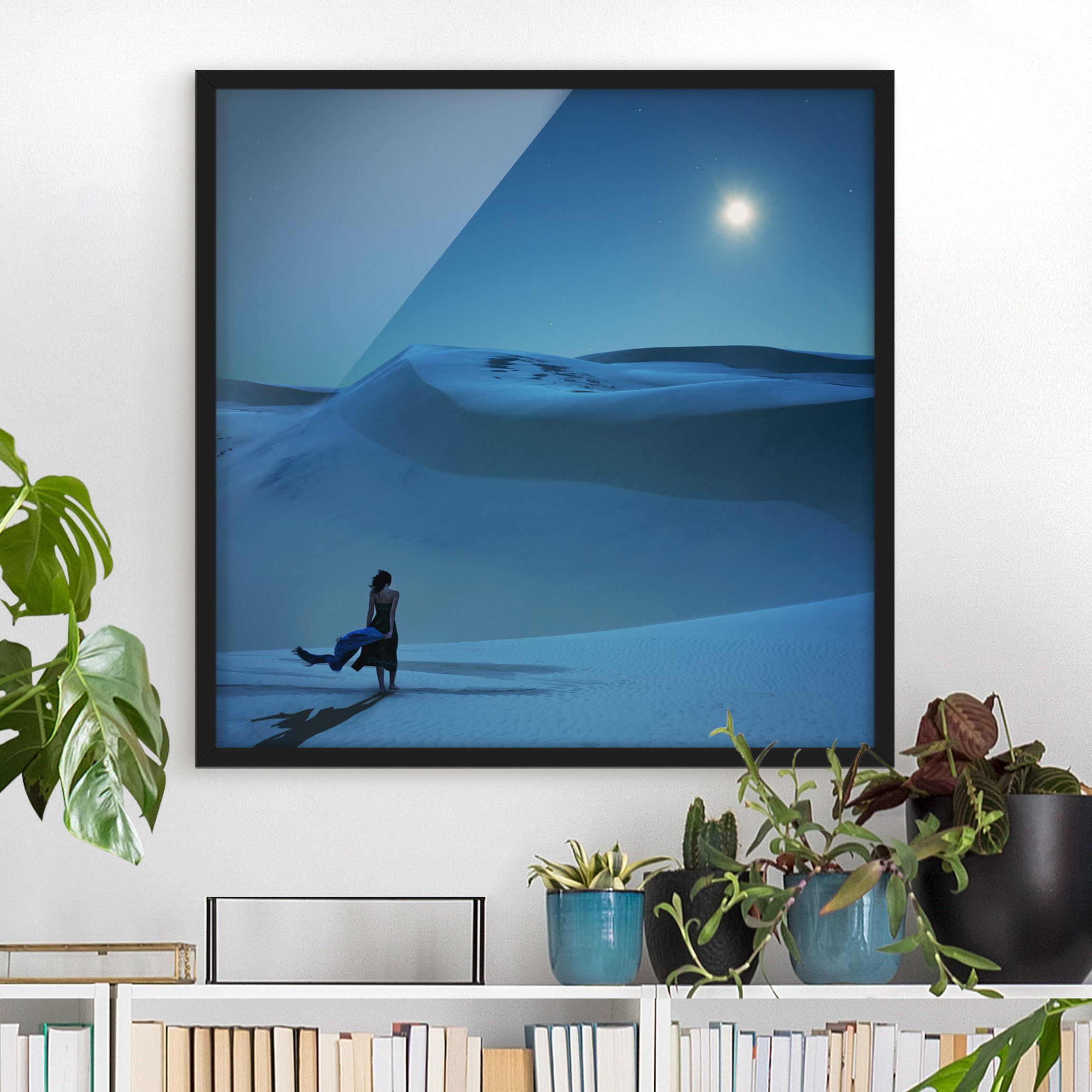 Bild mit Rahmen - Quadrat Vollmond über der Wüste