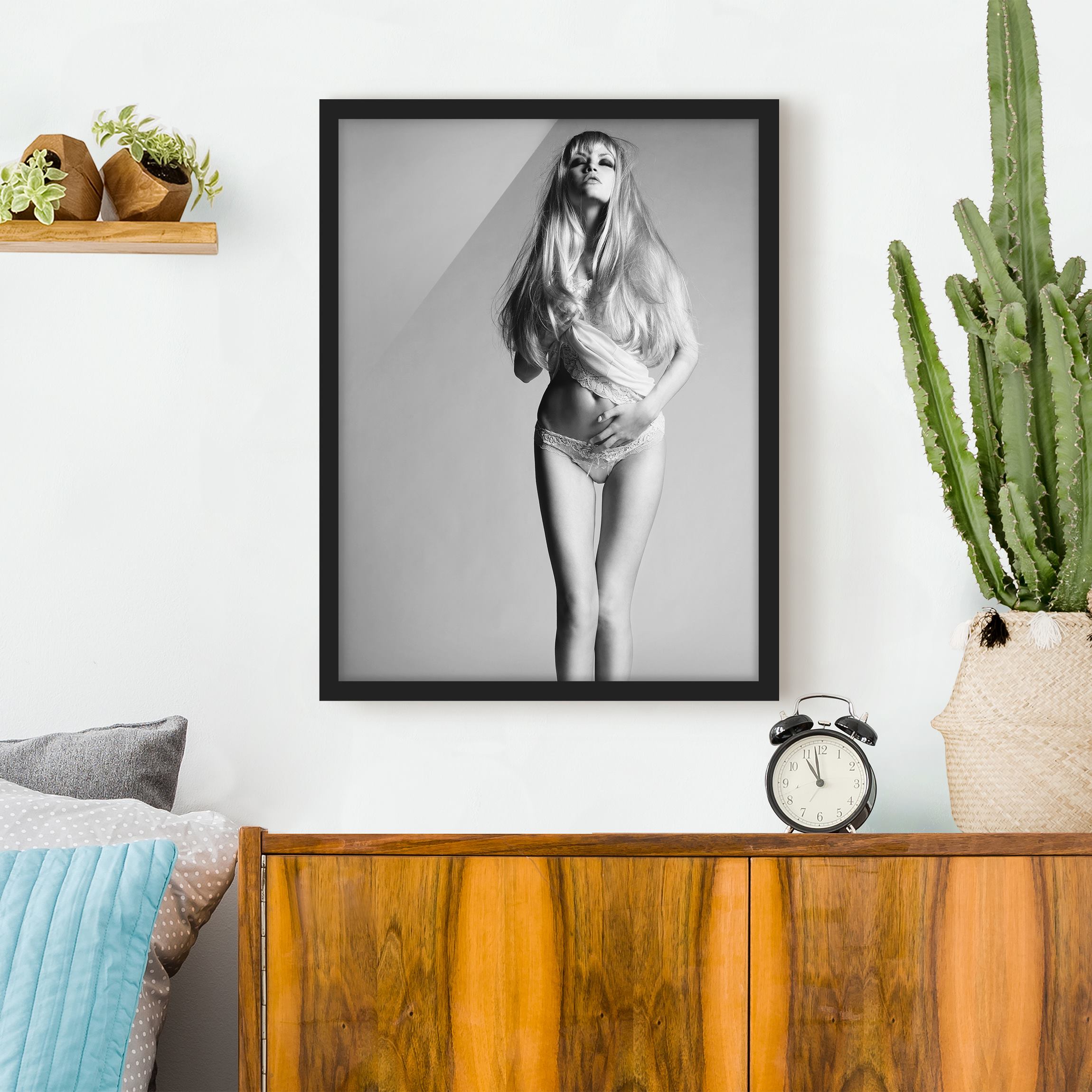 Akt & Erotik Bild mit Rahmen Feeling Comfortable