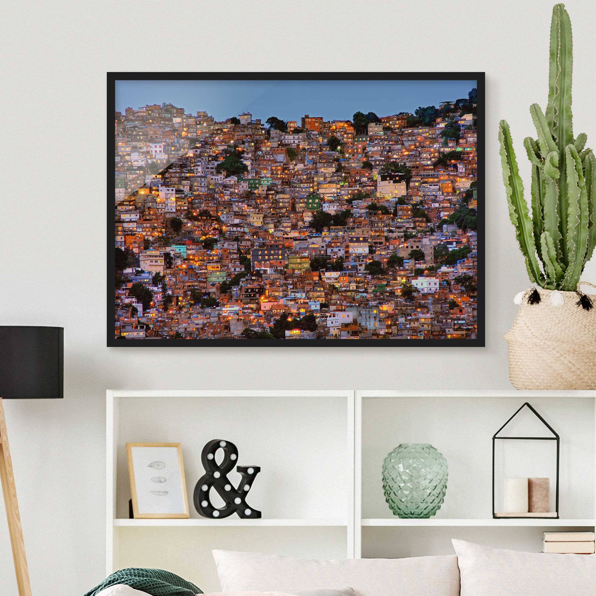 Architektur & Skyline Bild mit Rahmen Rio de Janeiro Favela Sonnenuntergang
