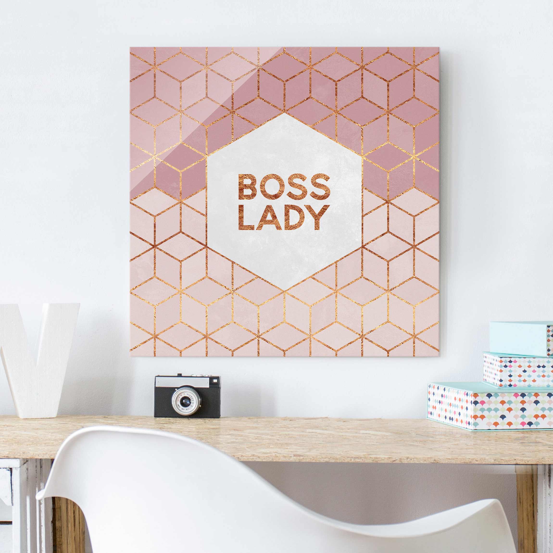 Glasbild - Quadrat Boss Lady Sechsecke Rosa