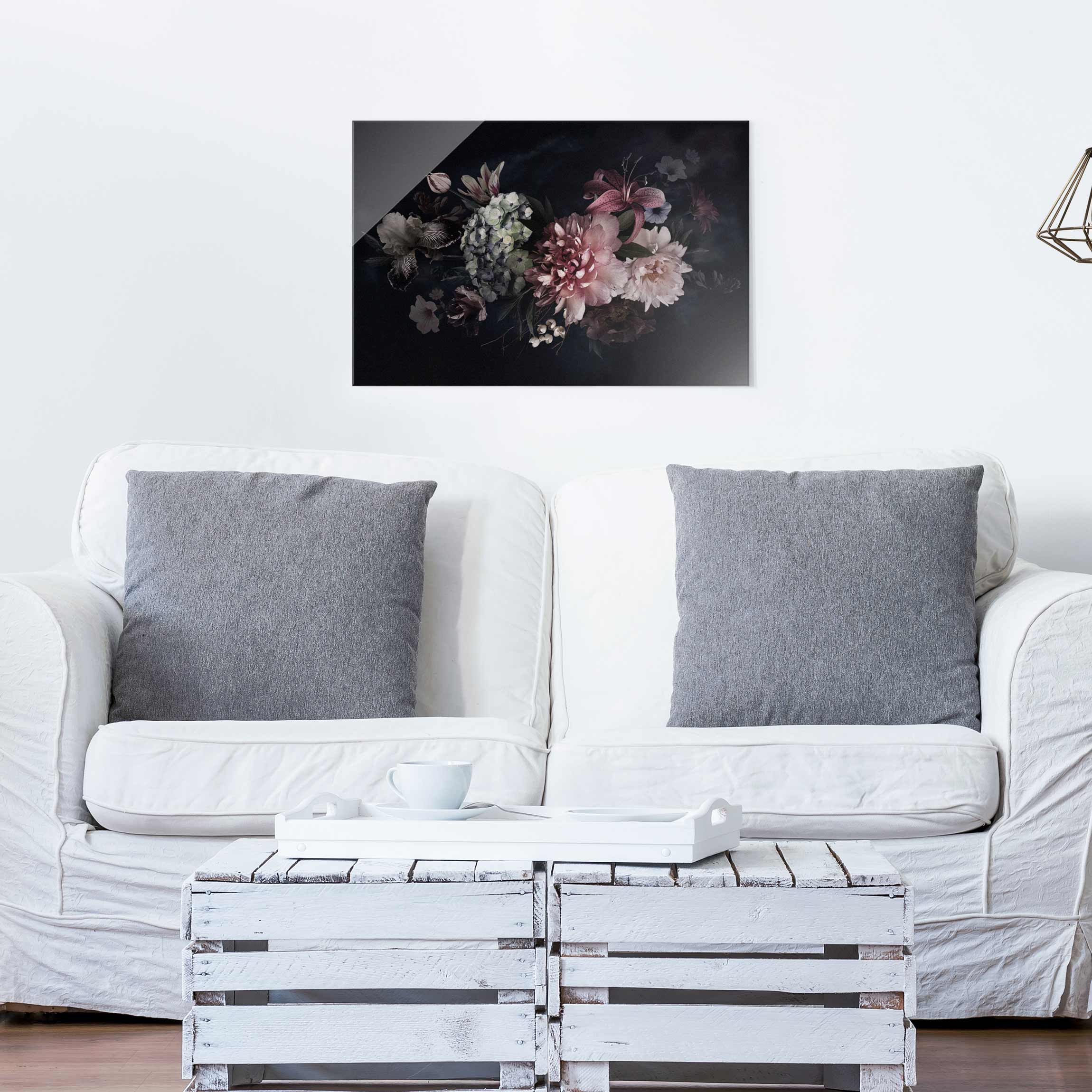 Glasbild - Querformat Blumen mit Nebel auf Schwarz
