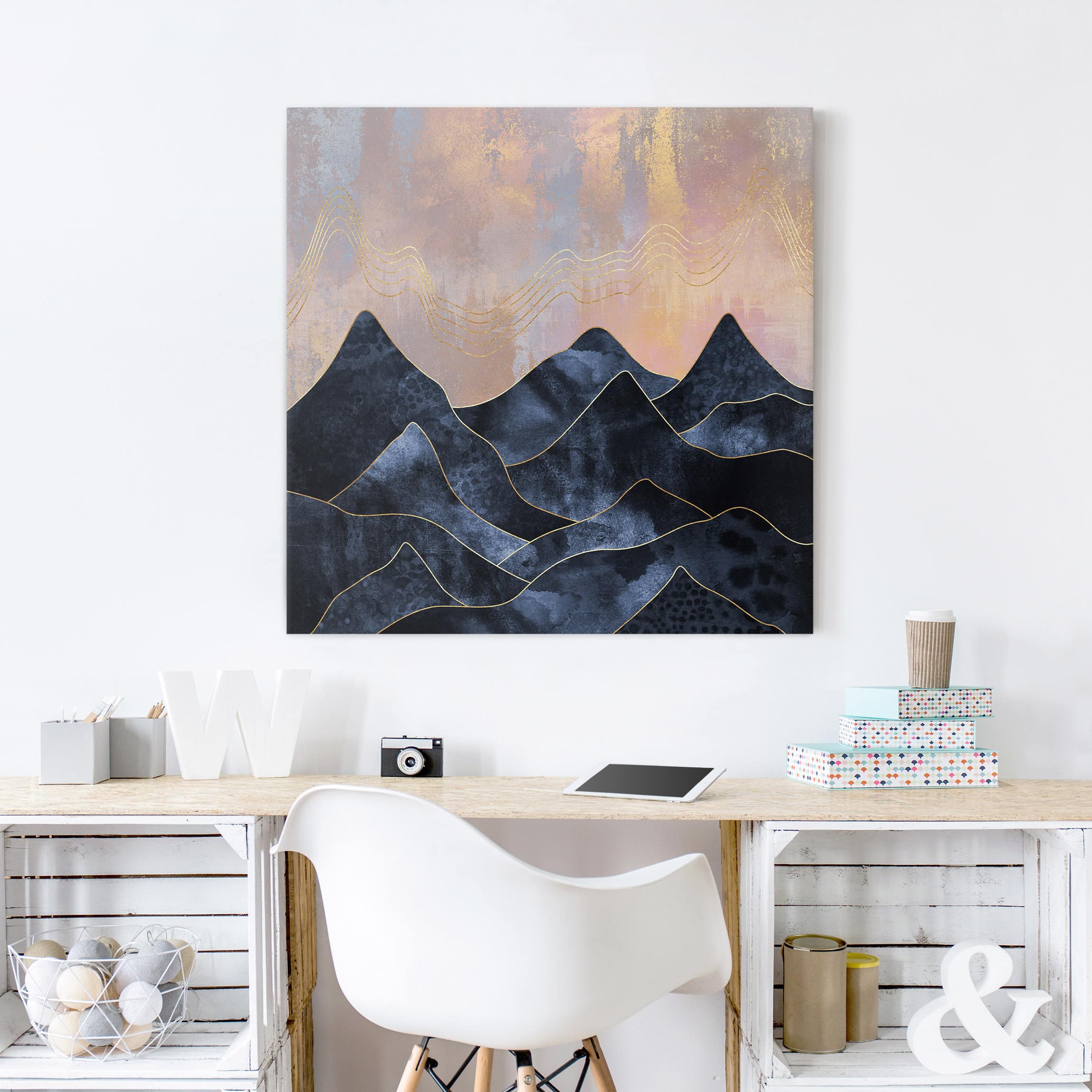 Leinwandbild - Quadrat Goldene Dämmerung über Gebirge