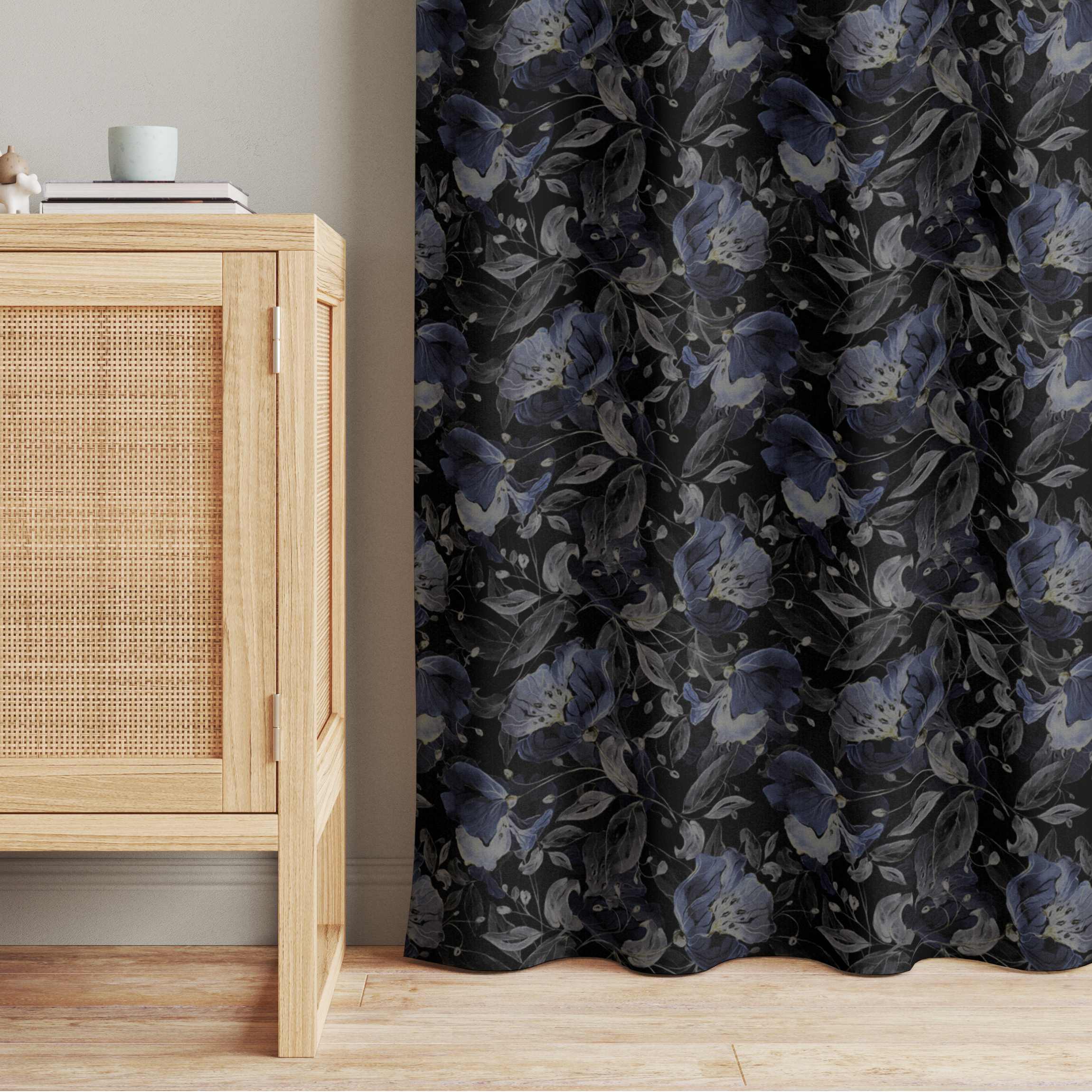 Vorhang Elegantes Blumenmuster Dunkel