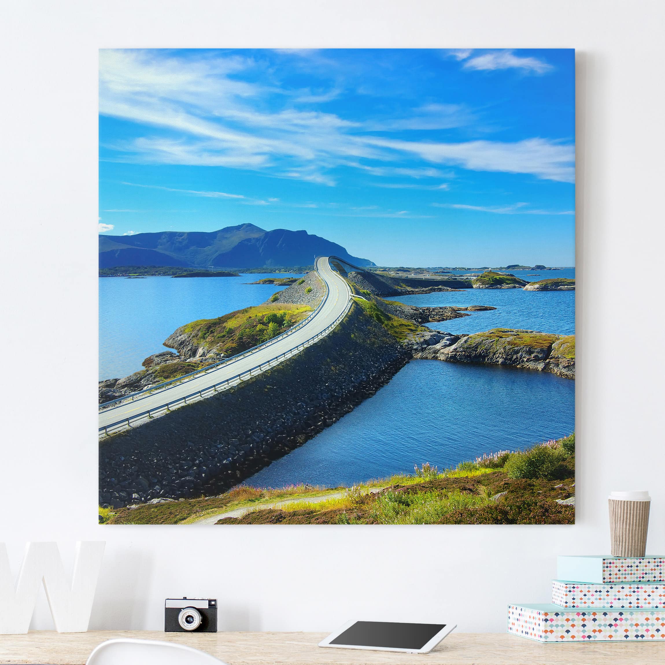 Leinwandbild - Quadrat Crossing Norway