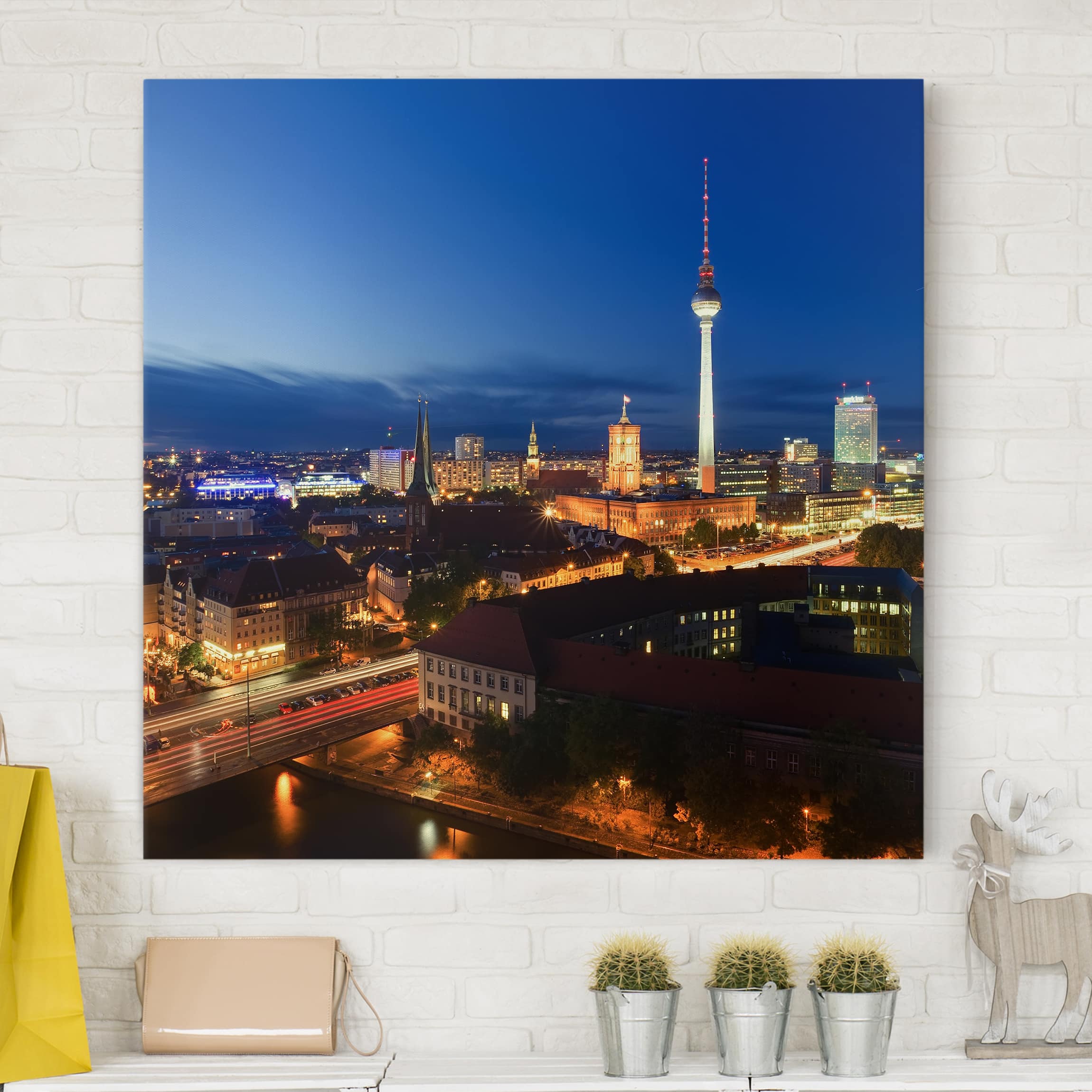 Leinwandbild - Quadrat Fernsehturm bei Nacht