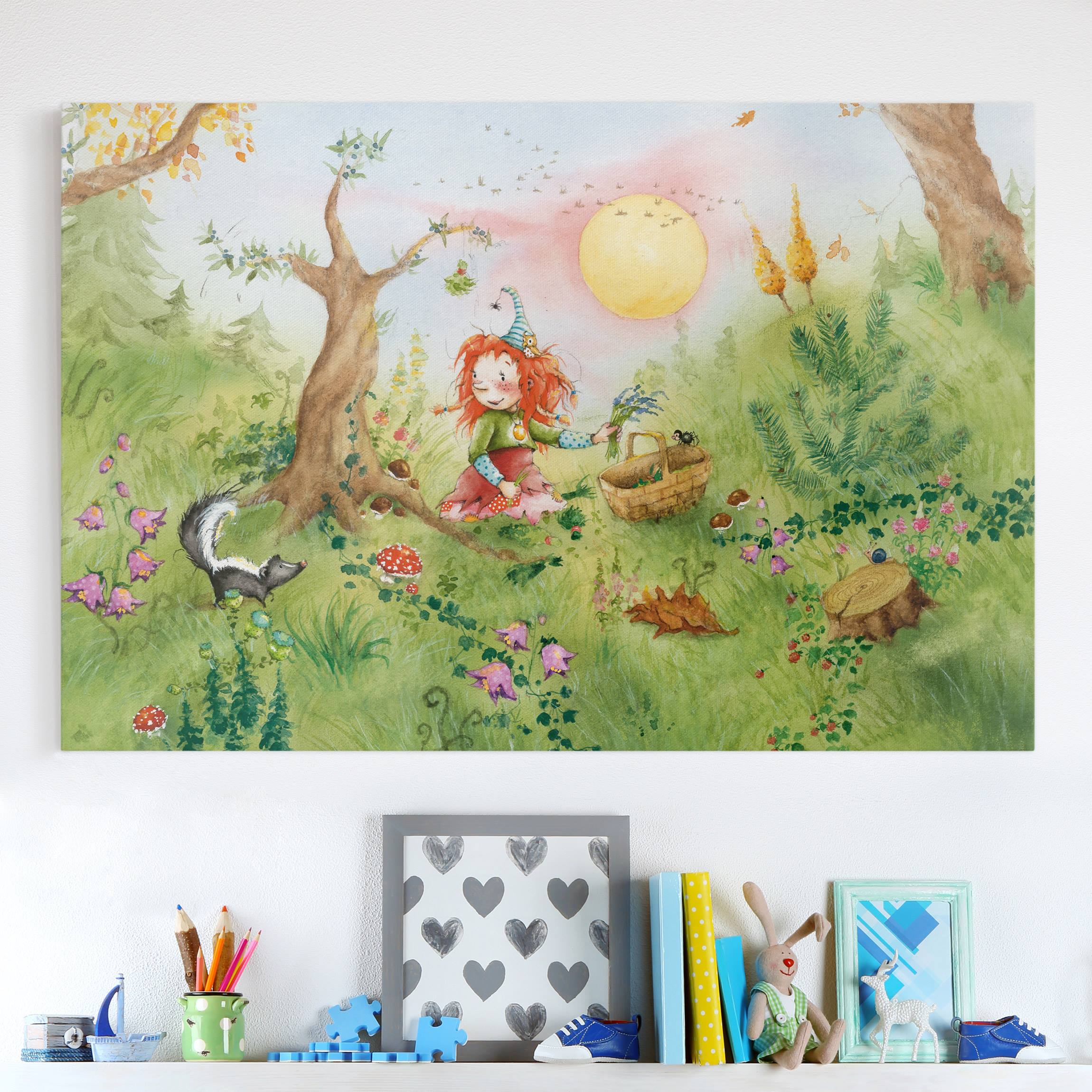 Leinwandbild - Querformat Frida die kleine Waldhexe - Frida sammelt Kräuter