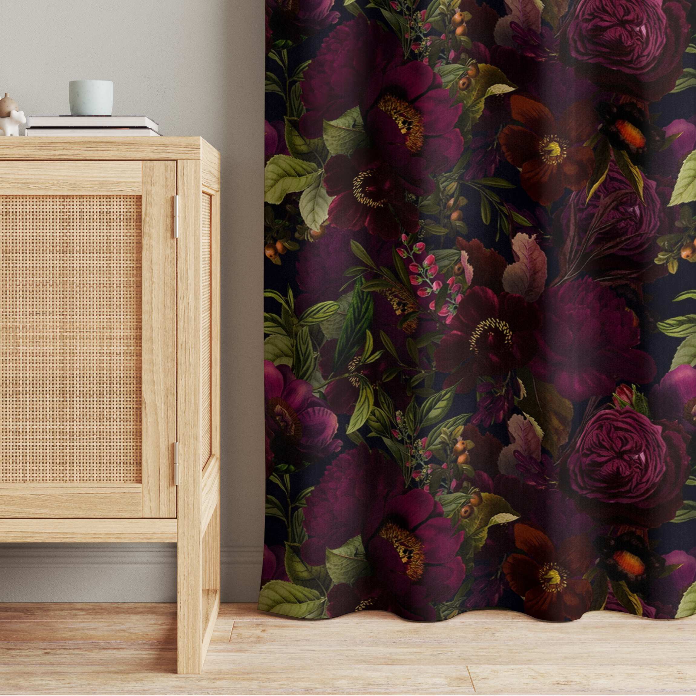 Vorhang Lila Blüten Dunkel