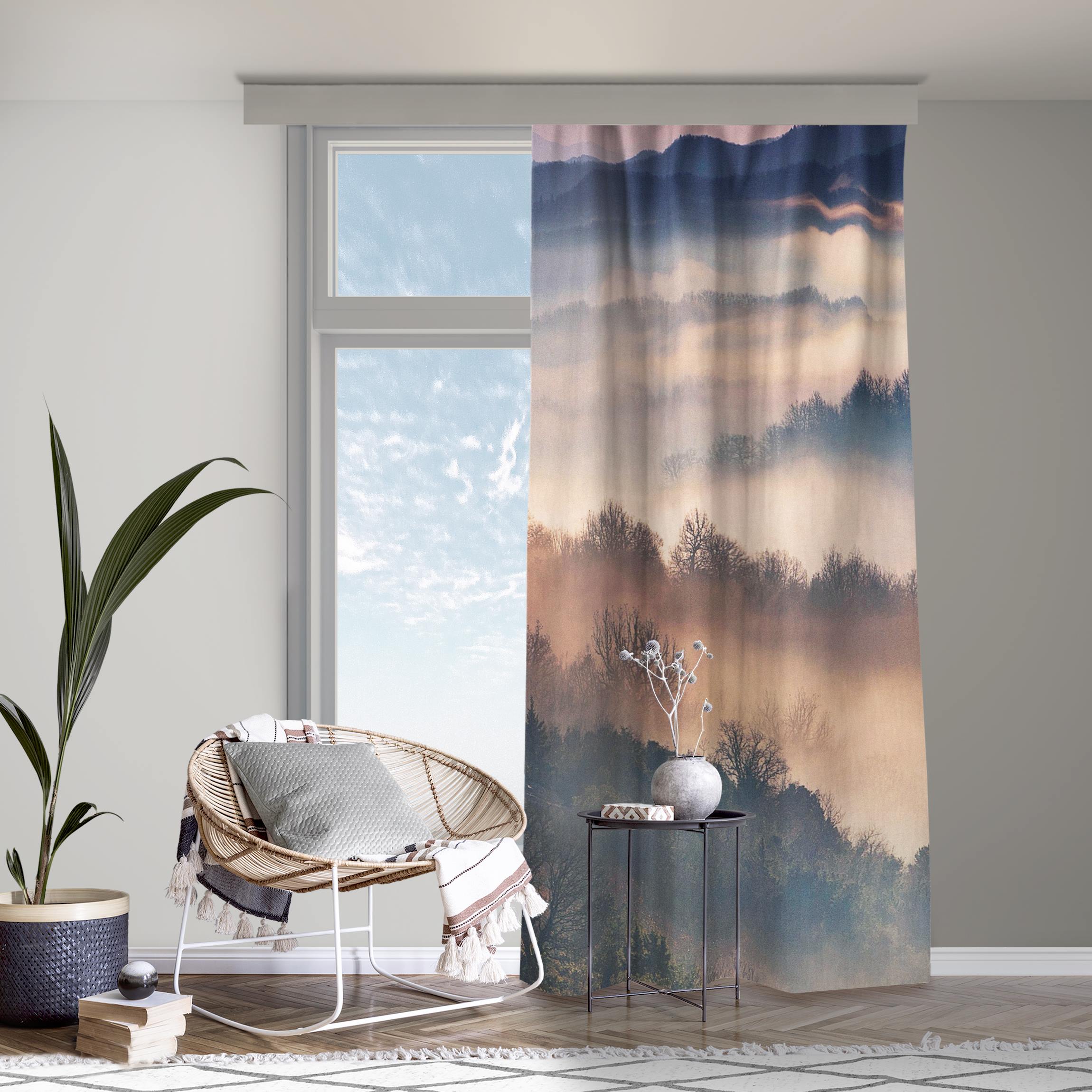 Vorhang Nebel bei Sonnenuntergang