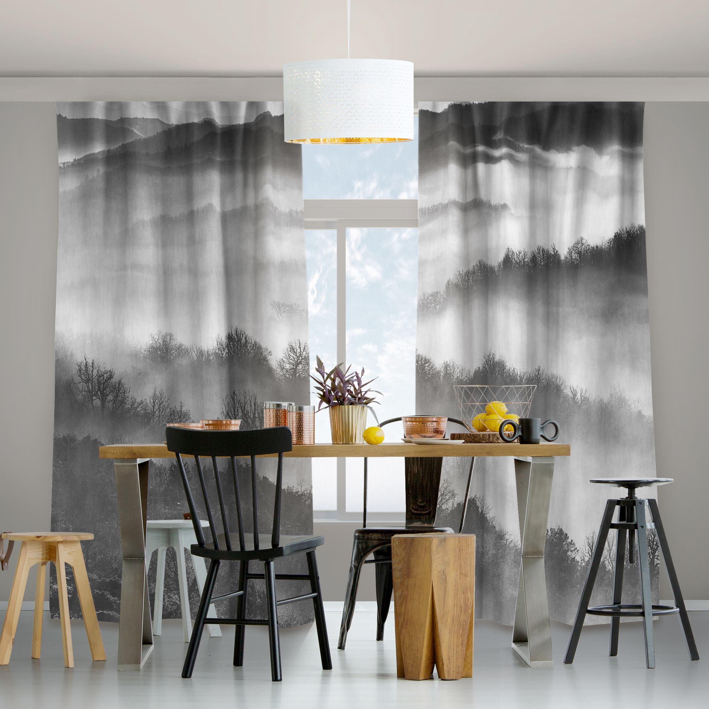 Vorhang Nebel bei Sonnenuntergang Schwarz Weiß