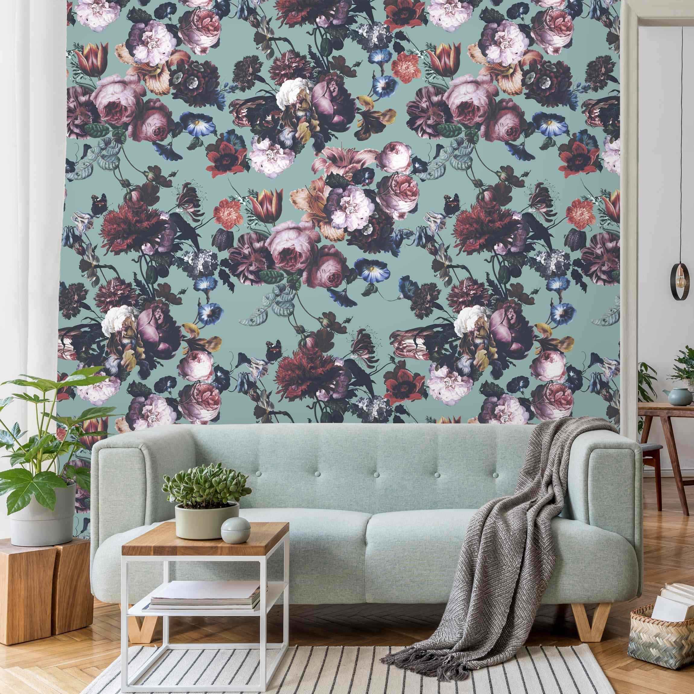 Fototapete Altmeisterliche Blüten mit Tulpen und Rosen auf Blau