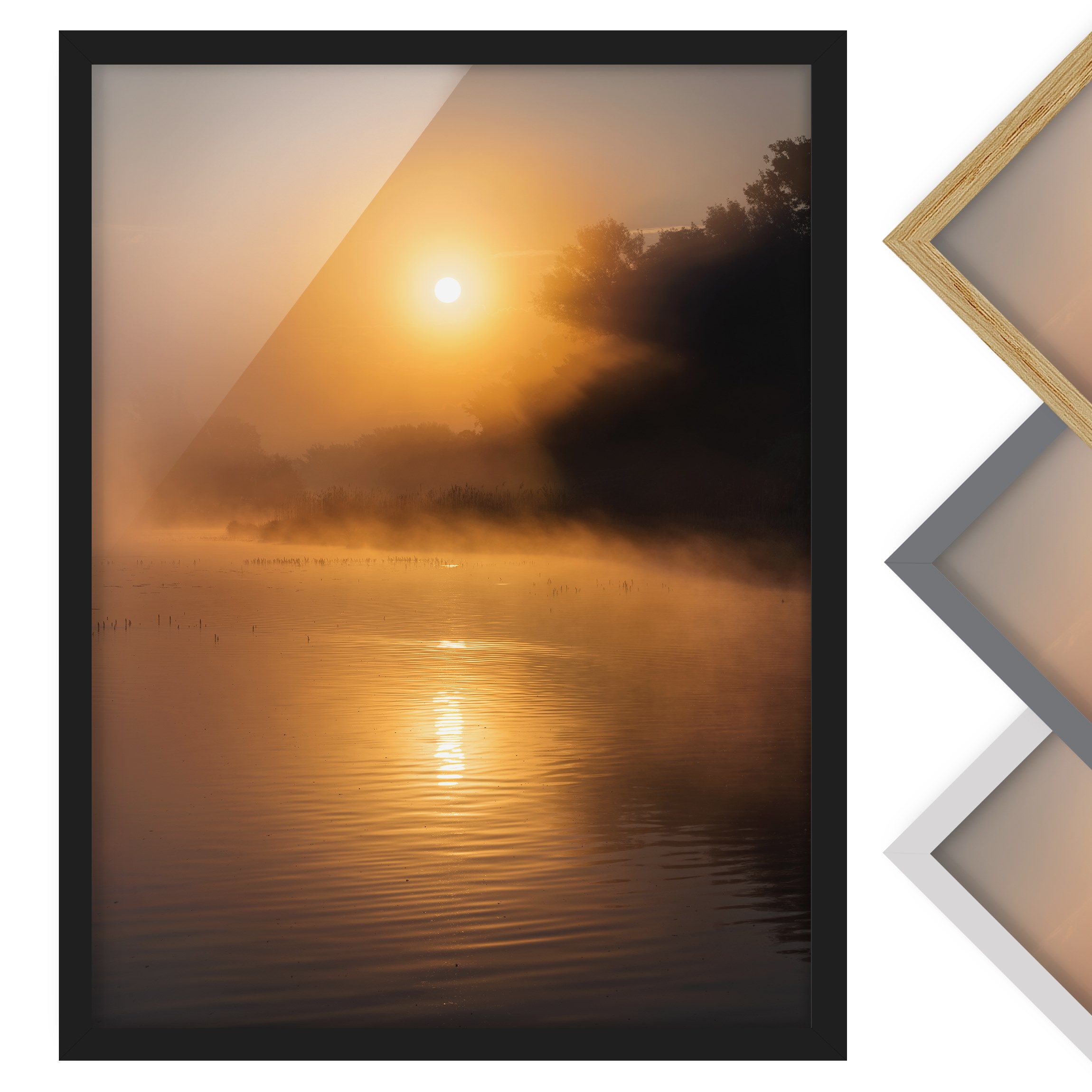 Bild mit Rahmen - Hochformat Sonnenaufgang am See mit Rehen im Nebel