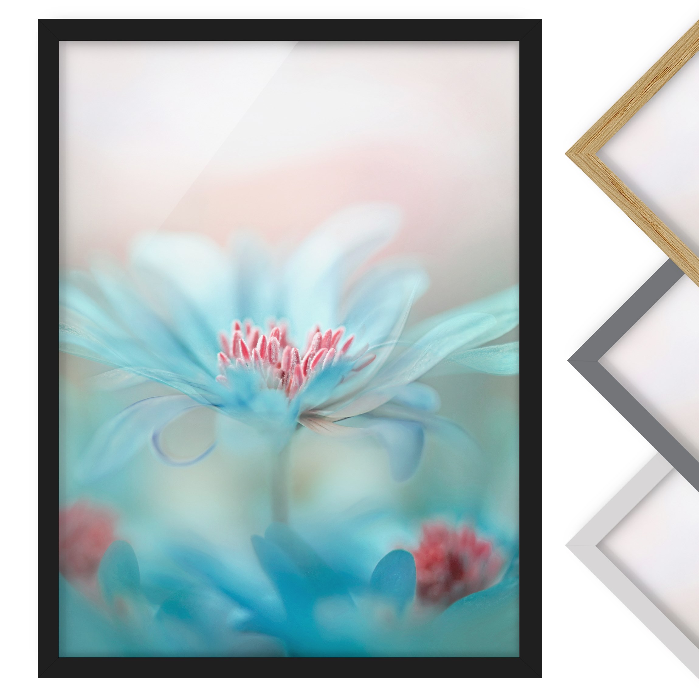 Bild mit Rahmen - Hochformat Zarte Blüten in Pastell