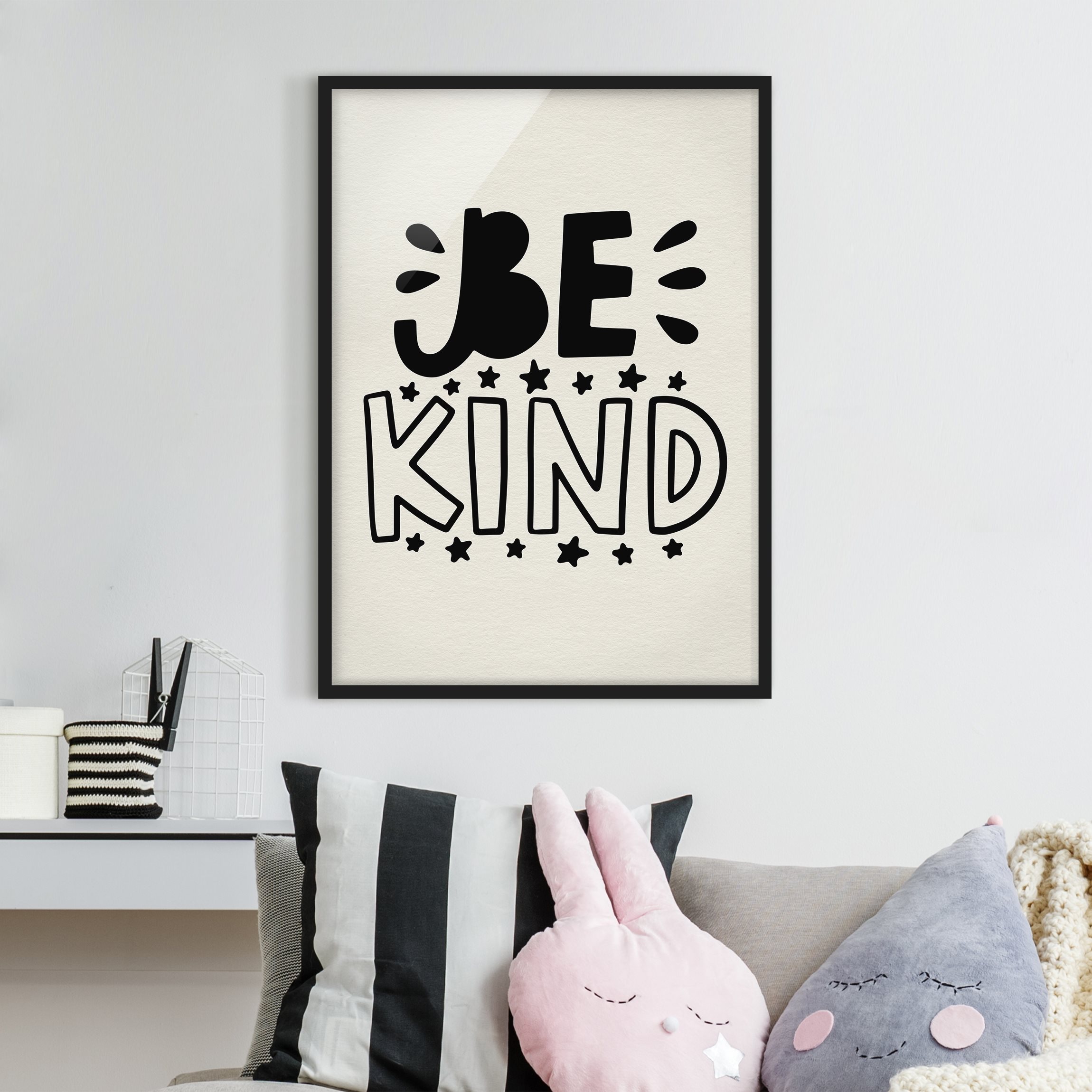 Spruch Bild mit Rahmen Be kind
