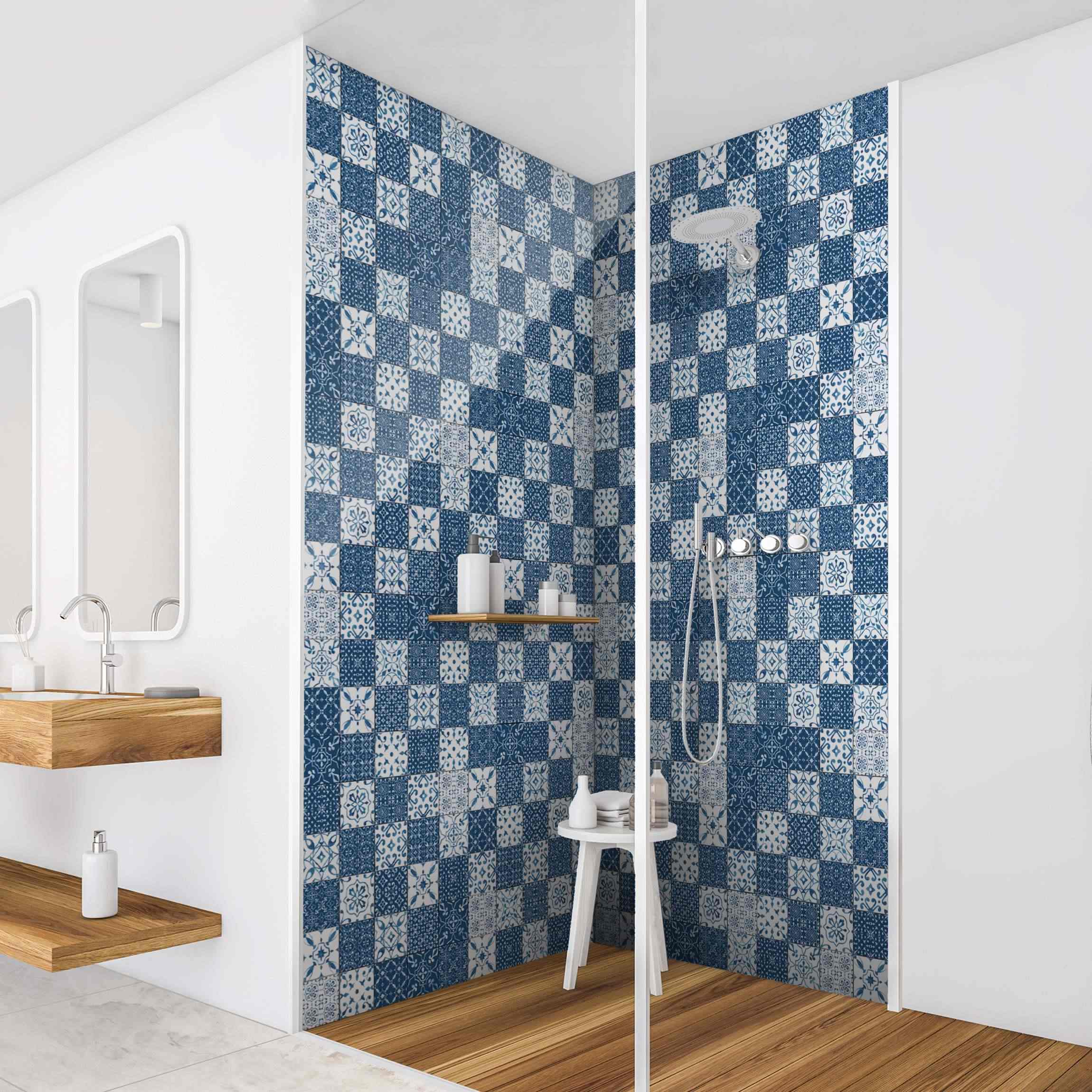 Duschrückwand Fliesen Mustermix Blau Weiß