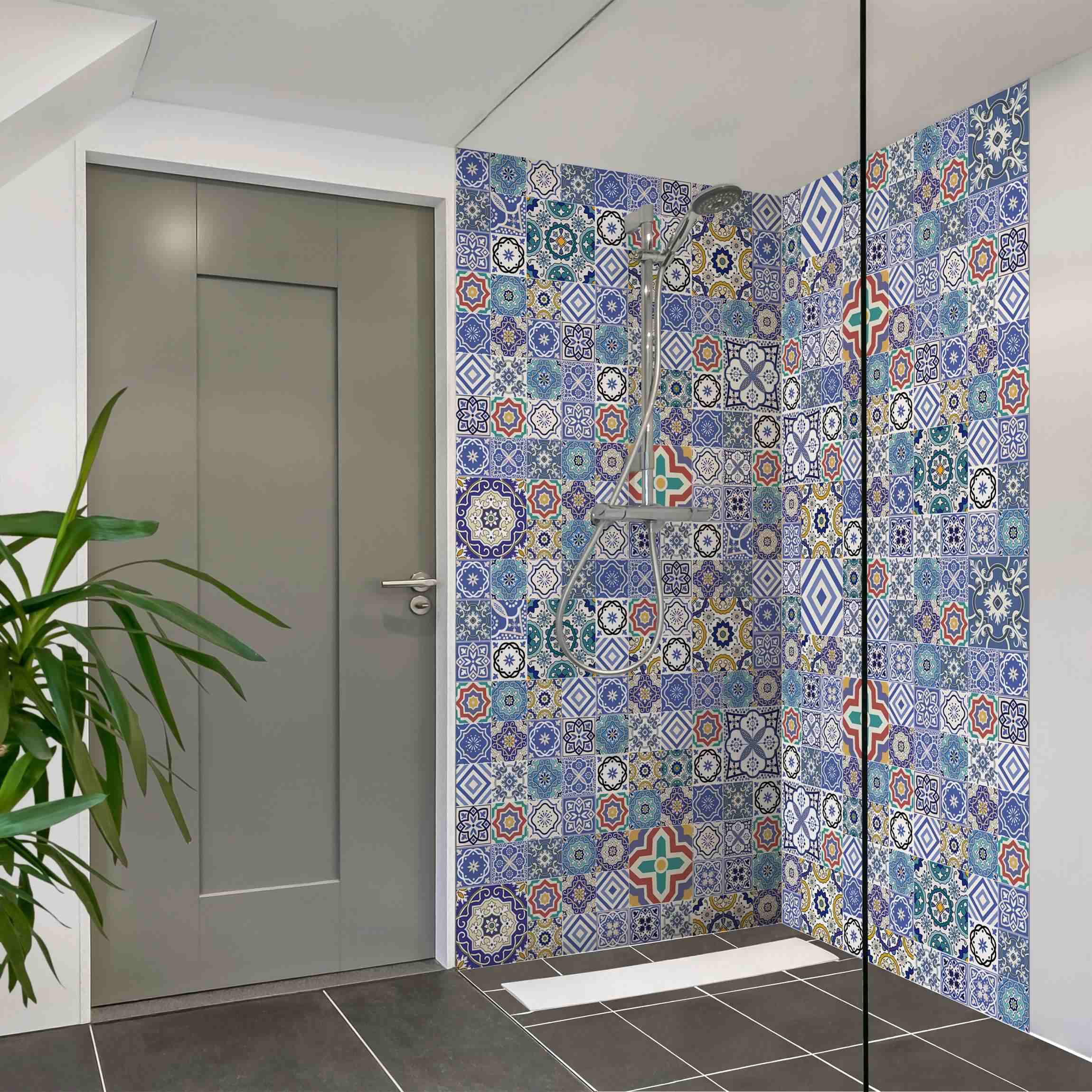 Duschrückwand Fliesenspiegel - Aufwändige Portugiesische Fliesen