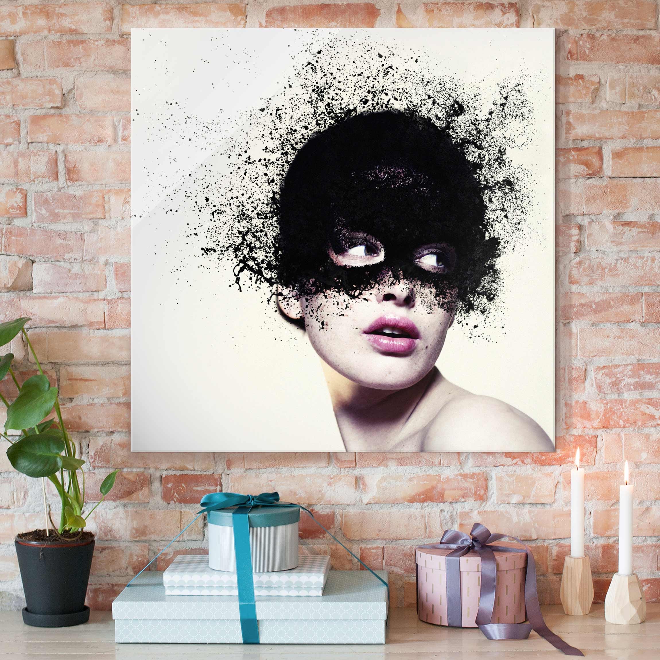 Glasbild Akt & Erotik Das Mädchen mit der schwarzen Maske