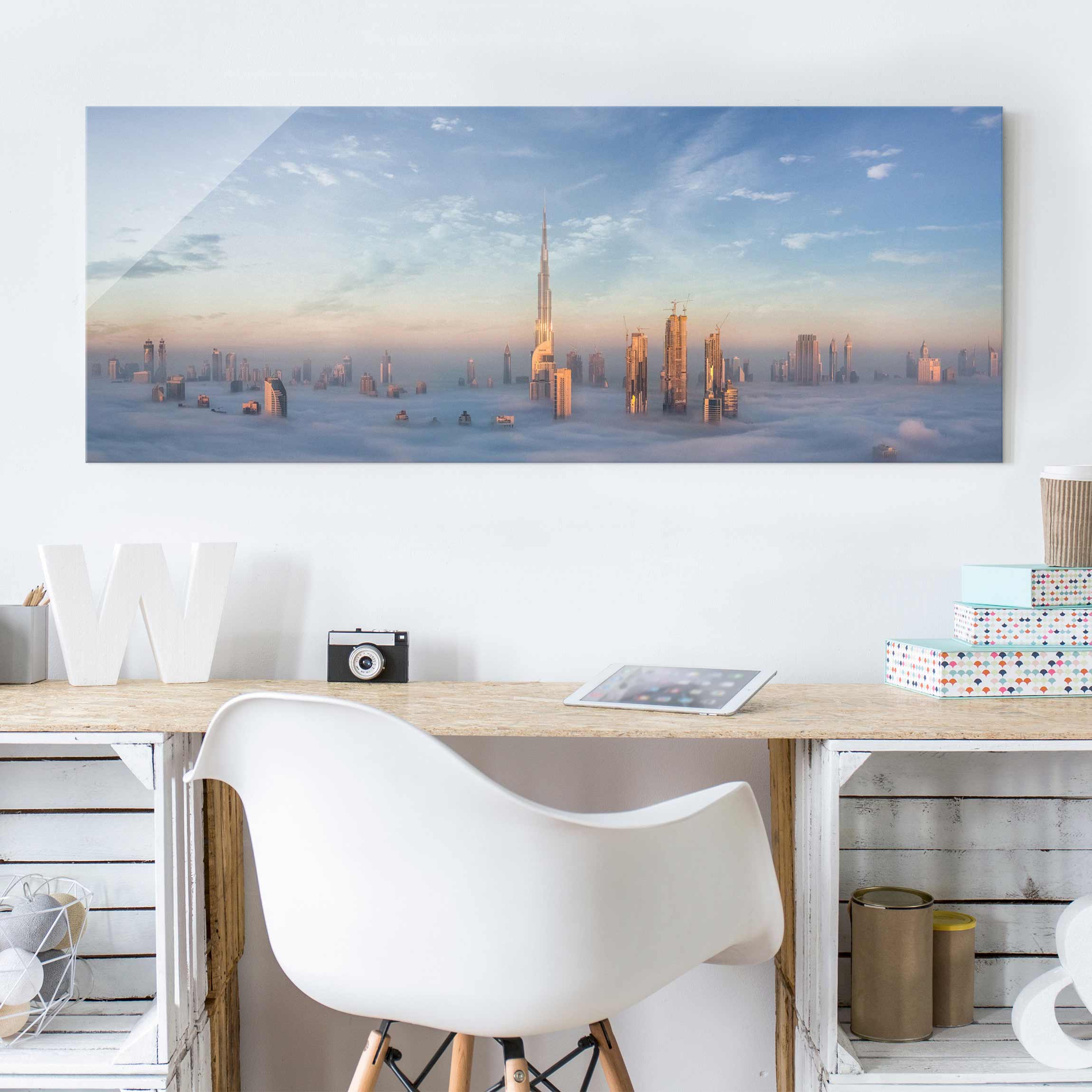 Glasbild - Panorama Dubai über den Wolken