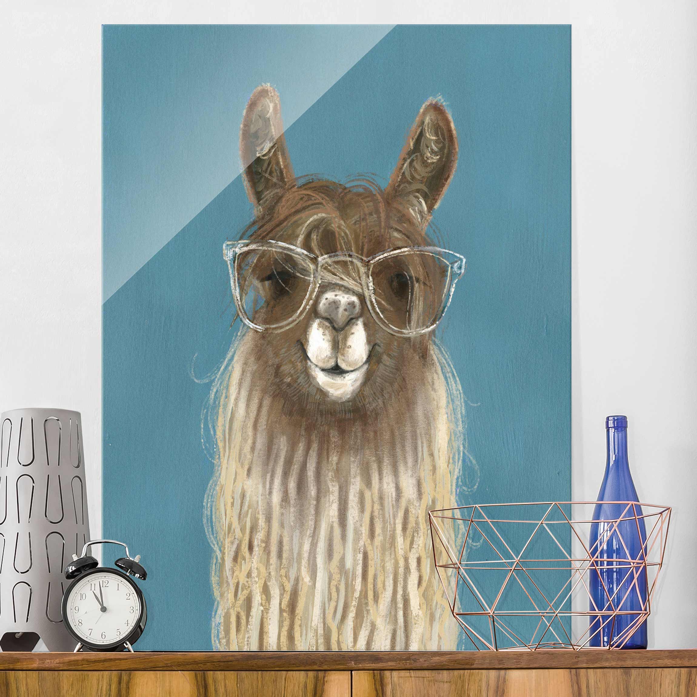 Glasbild - Hochformat Lama mit Brille III