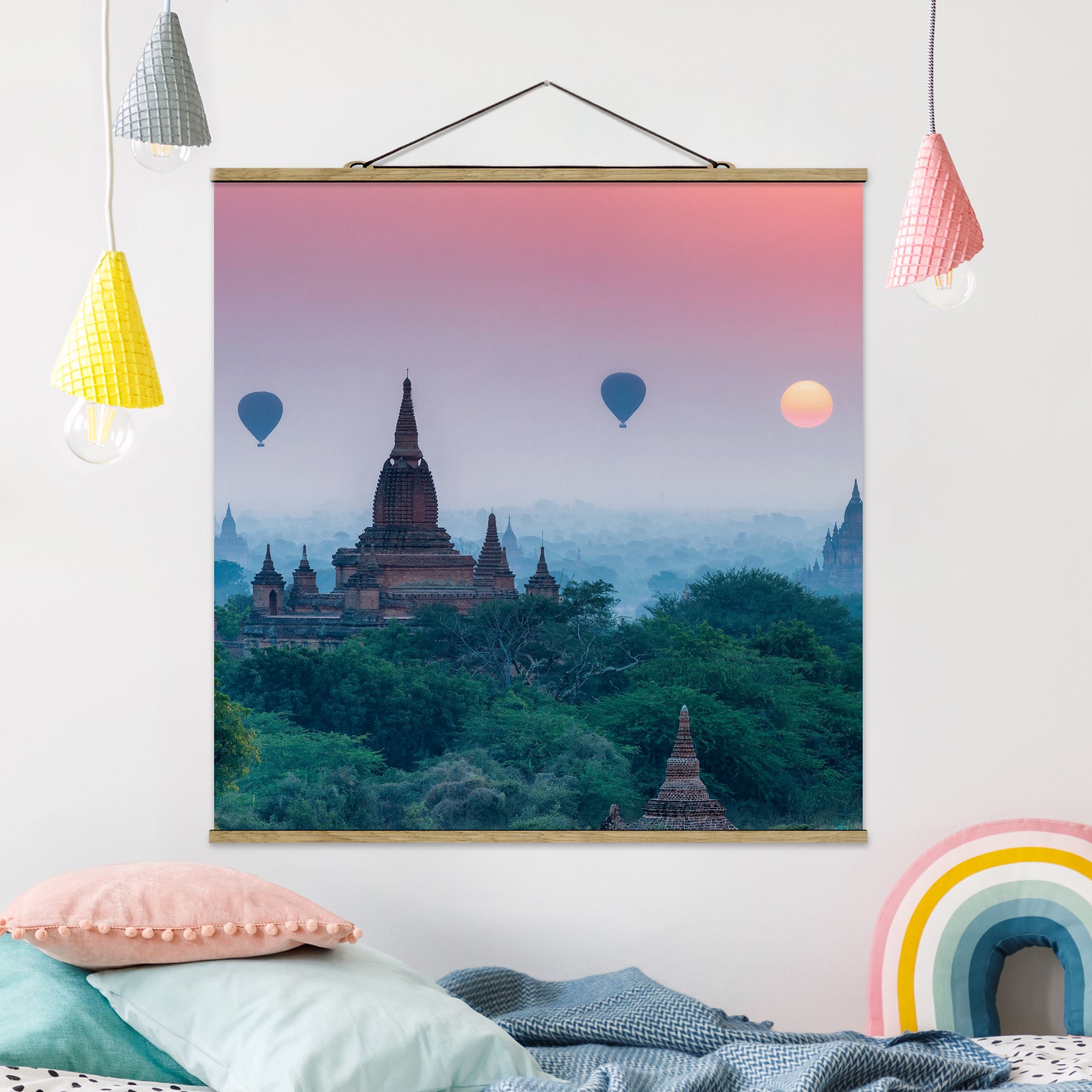 Stoffbild Heißluftballons über Tempelanlage