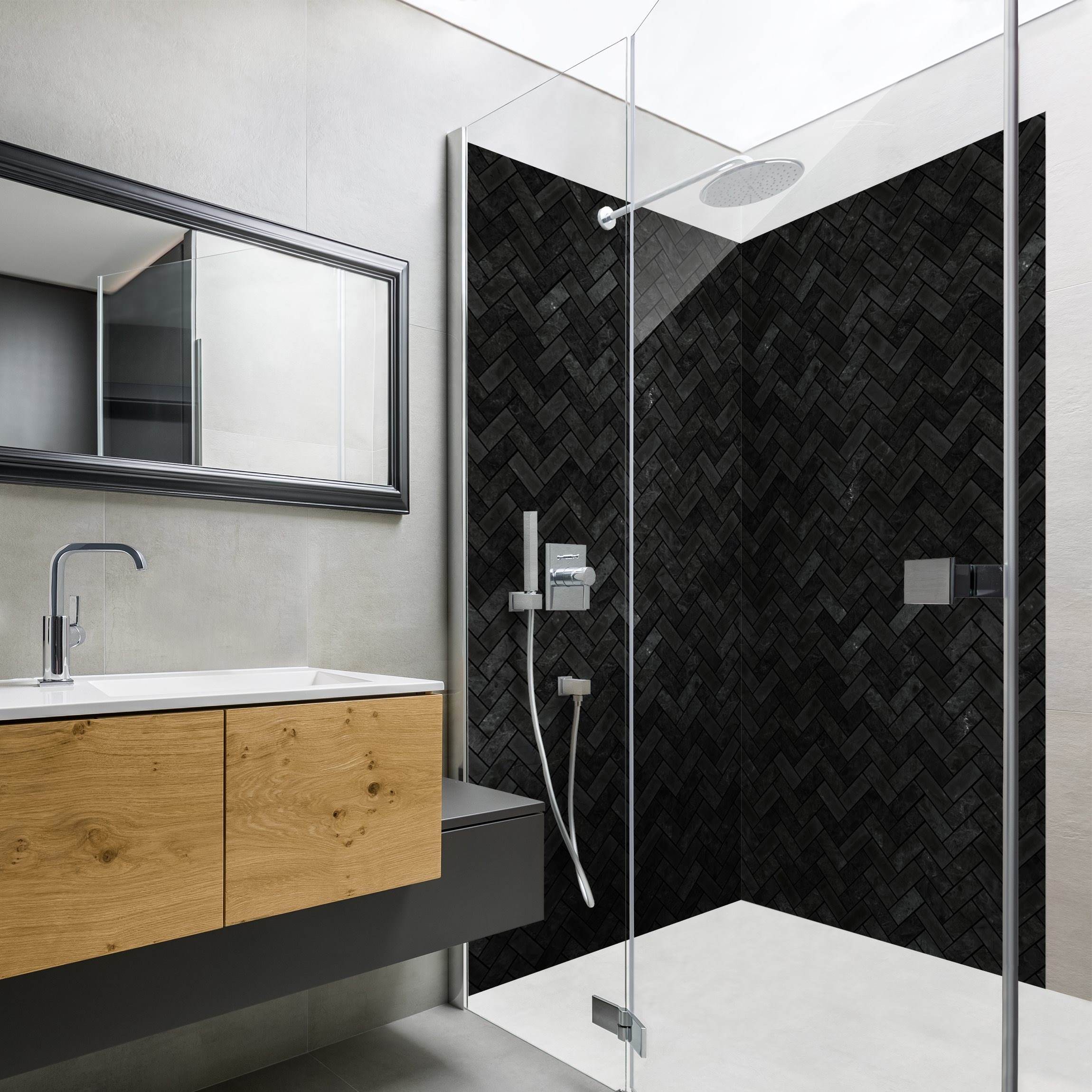 Duschrückwand Marmor Fischgräten Fliesen - Schwarz dunkle Fugen