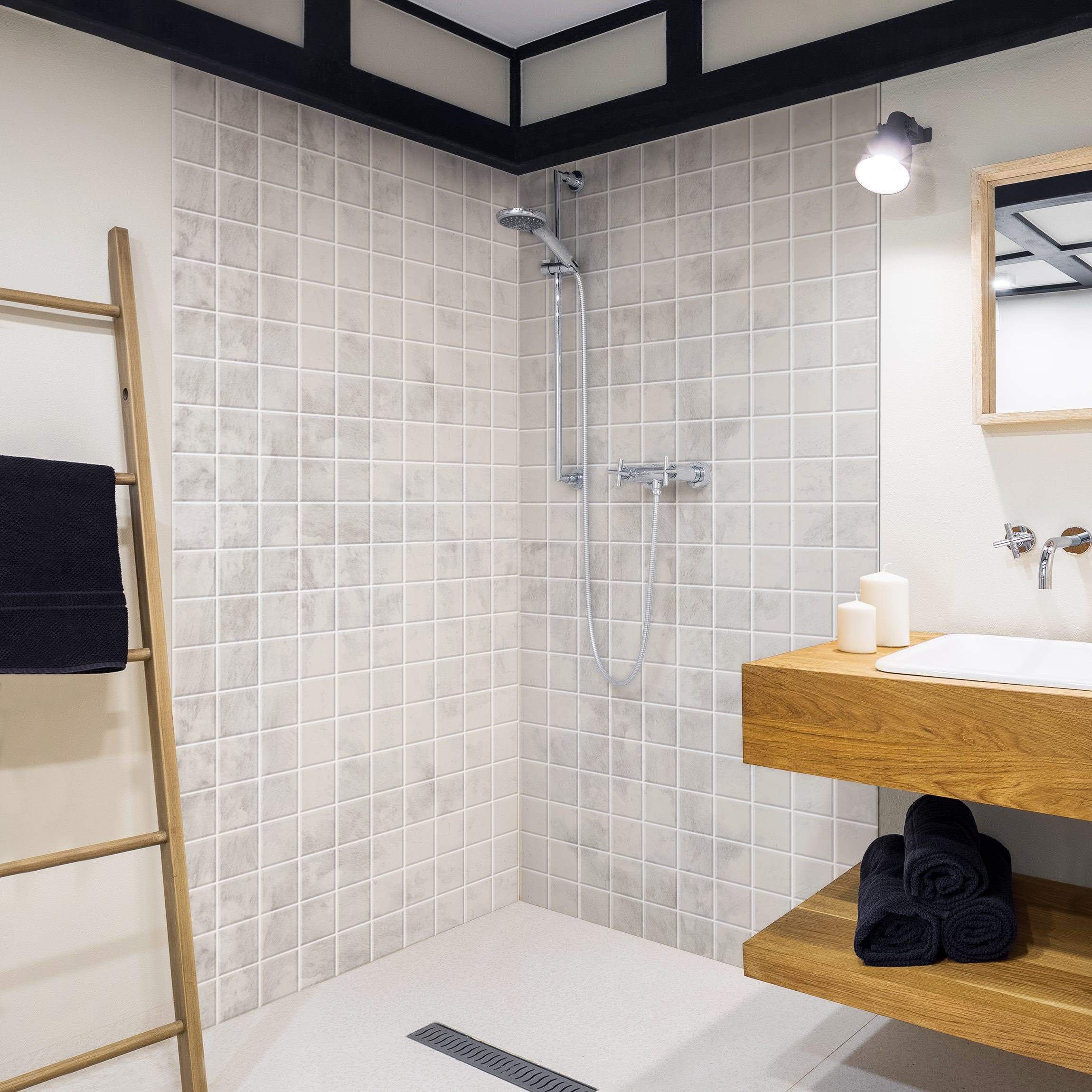 Duschrückwand Mosaik Beton Fliesen - Hellgrau